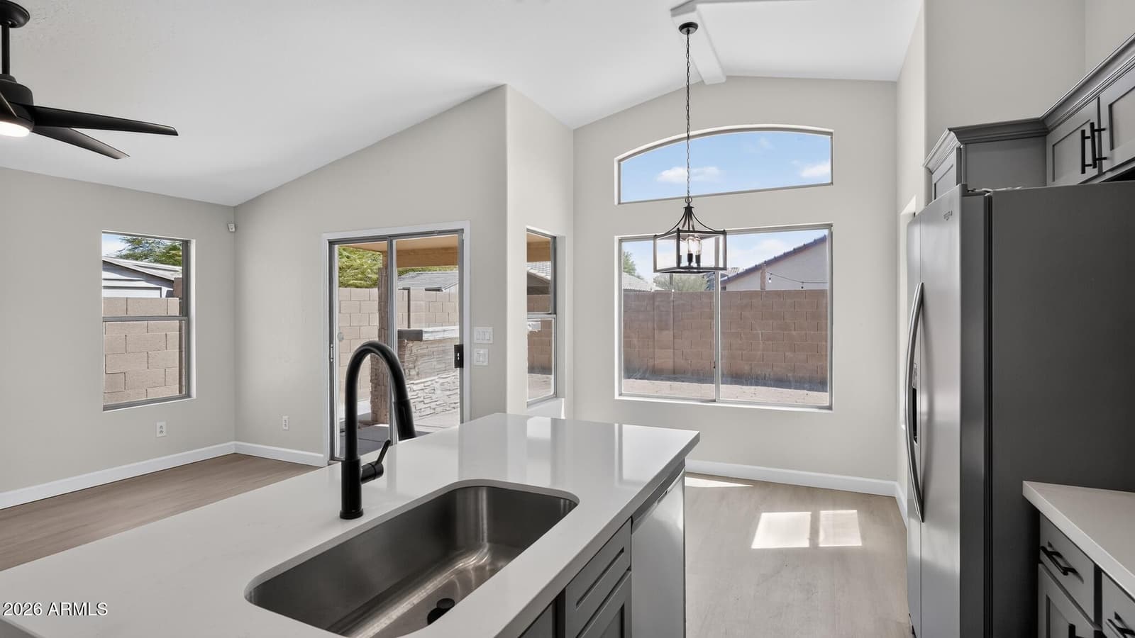6541 W COCOPAH Street, Phoenix, AZ 85043 — photo 6 of 15