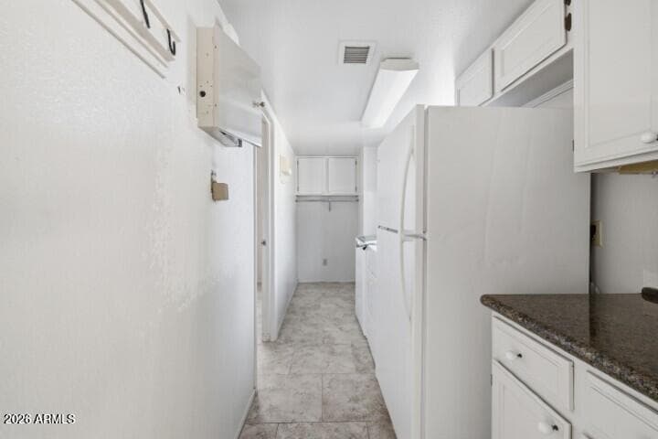 13045 N 8TH Avenue, Phoenix, AZ 85029 — photo 13 of 51