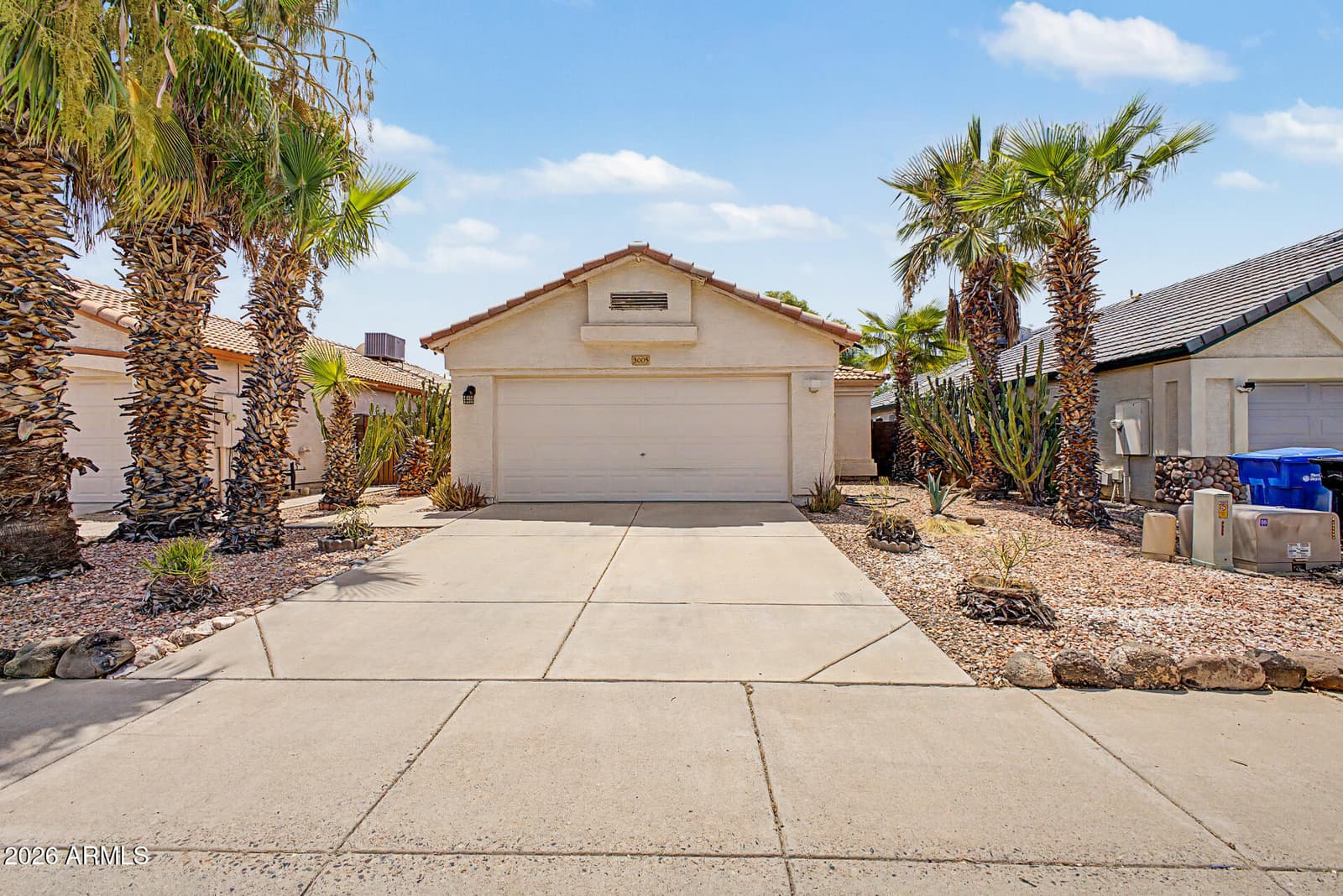 3005 W MATTHEW Drive, Phoenix, AZ 85027 — photo 2 of 36