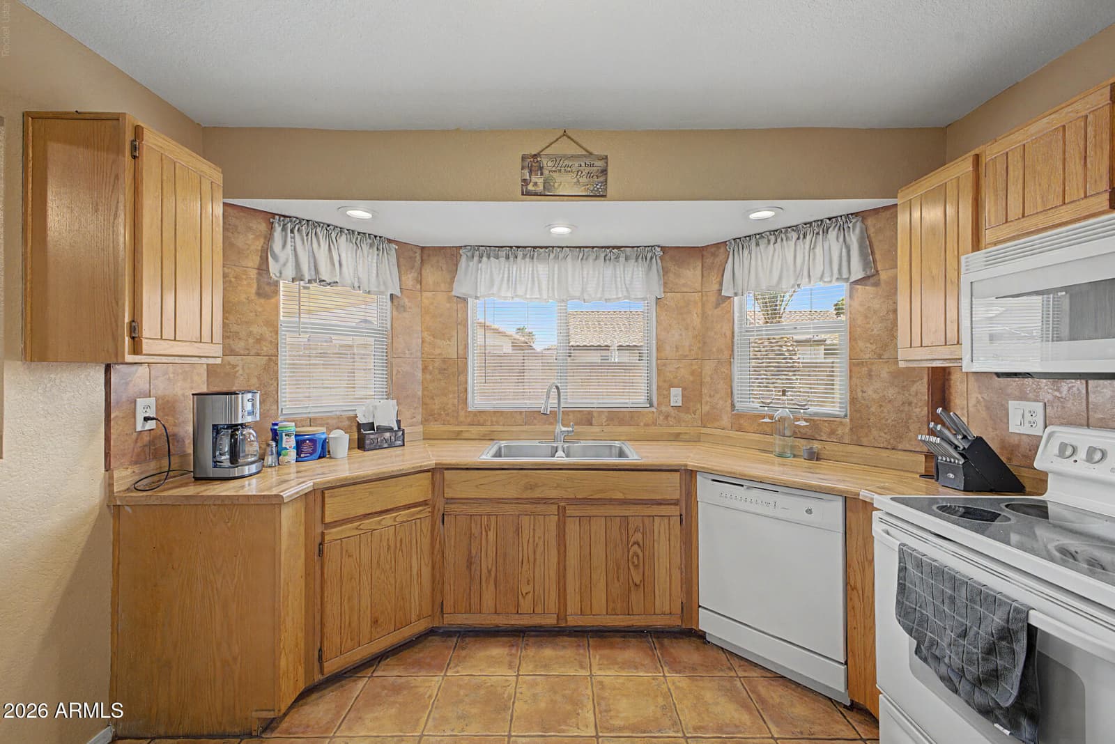 8861 N 114TH Lane, Peoria, AZ 85345 — photo 14 of 27