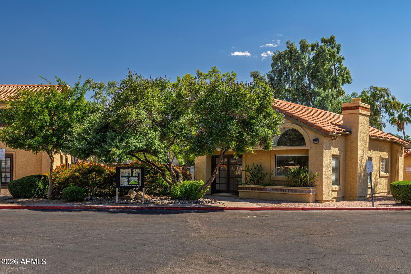 653 W GUADALUPE Road 2015, Mesa, AZ 85210 — photo 14 of 23