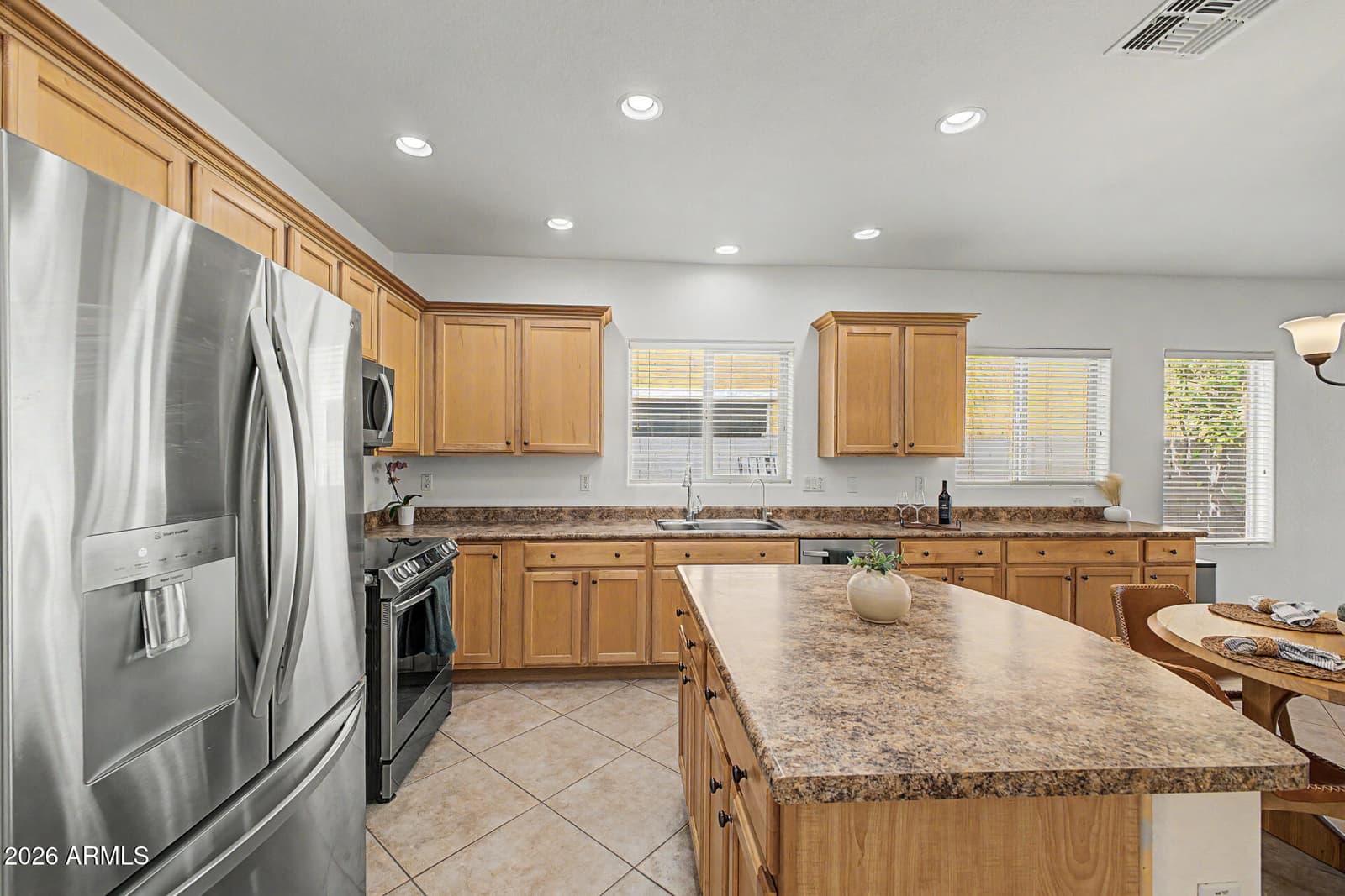 896 E LA COSTA Place, Chandler, AZ 85249 — photo 14 of 38