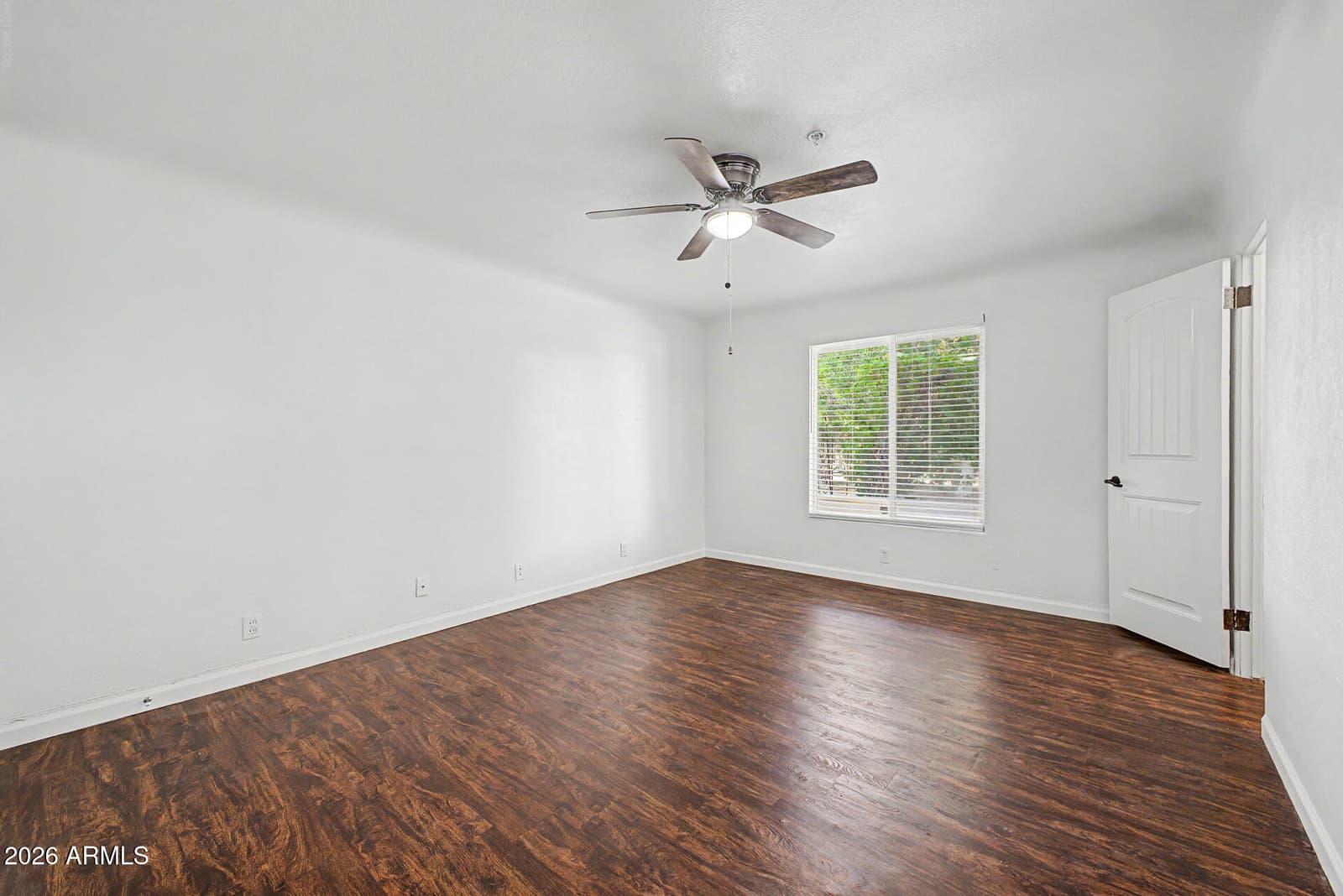 530 E ROSE Lane, Phoenix, AZ 85012 — photo 25 of 50