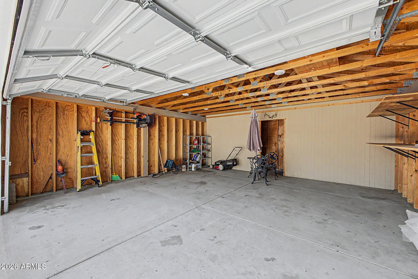 530 E ROSE Lane, Phoenix, AZ 85012 — photo 35 of 50