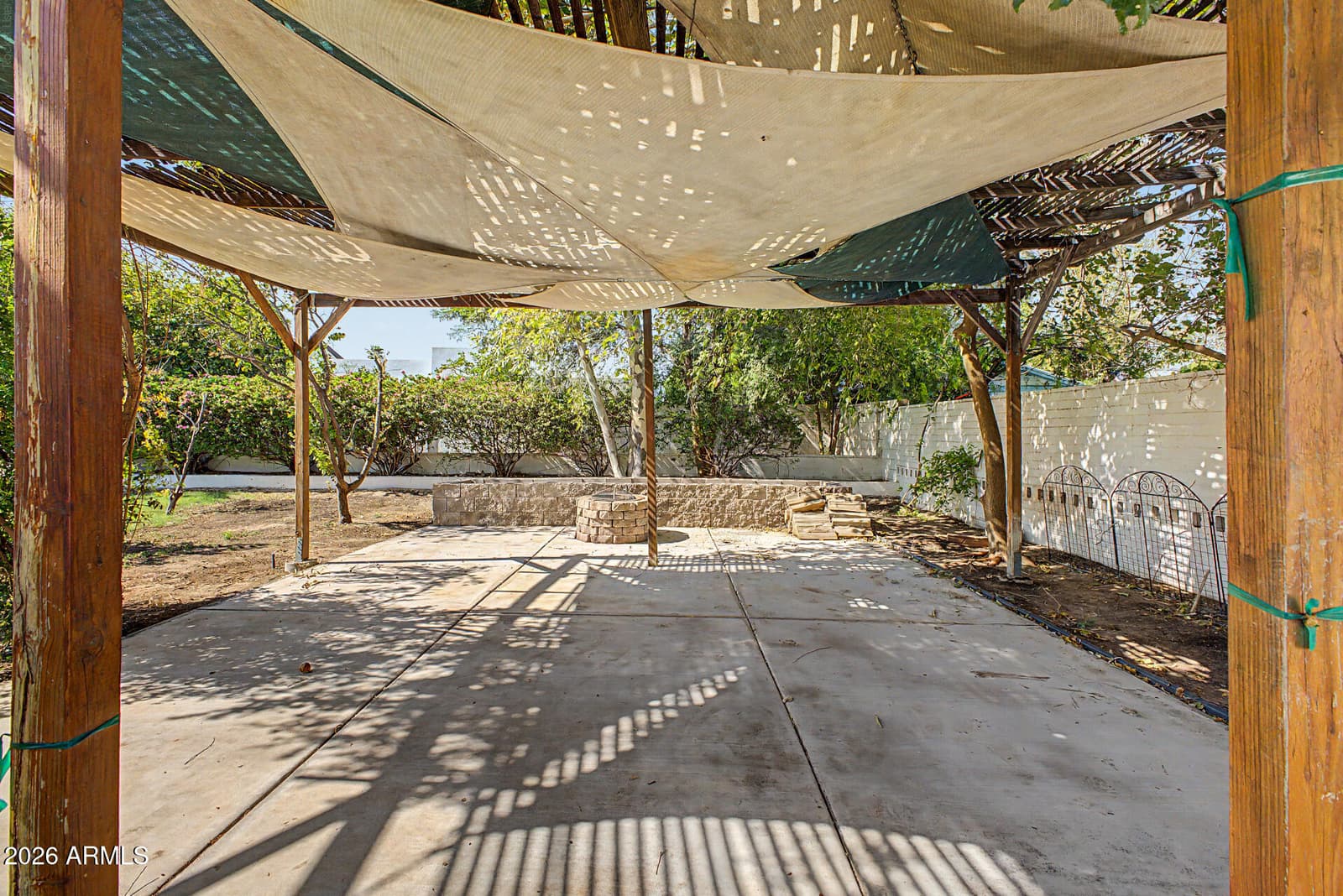 530 E ROSE Lane, Phoenix, AZ 85012 — photo 48 of 50