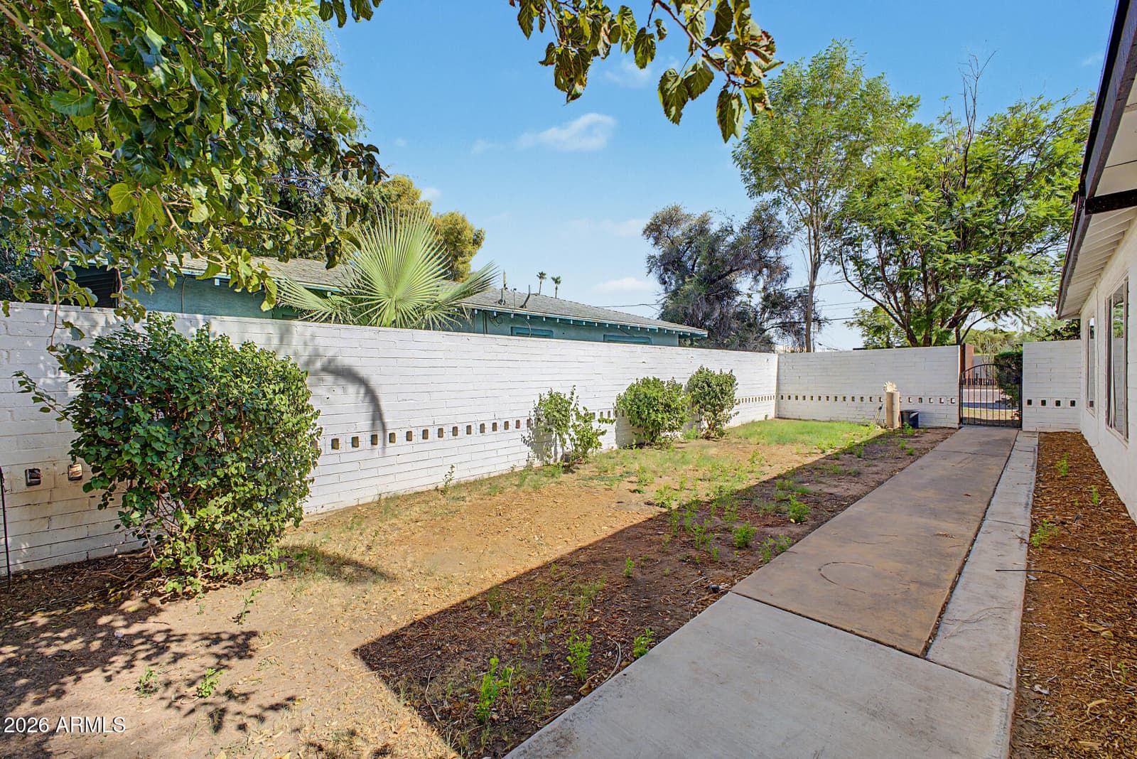 530 E ROSE Lane, Phoenix, AZ 85012 — photo 50 of 50