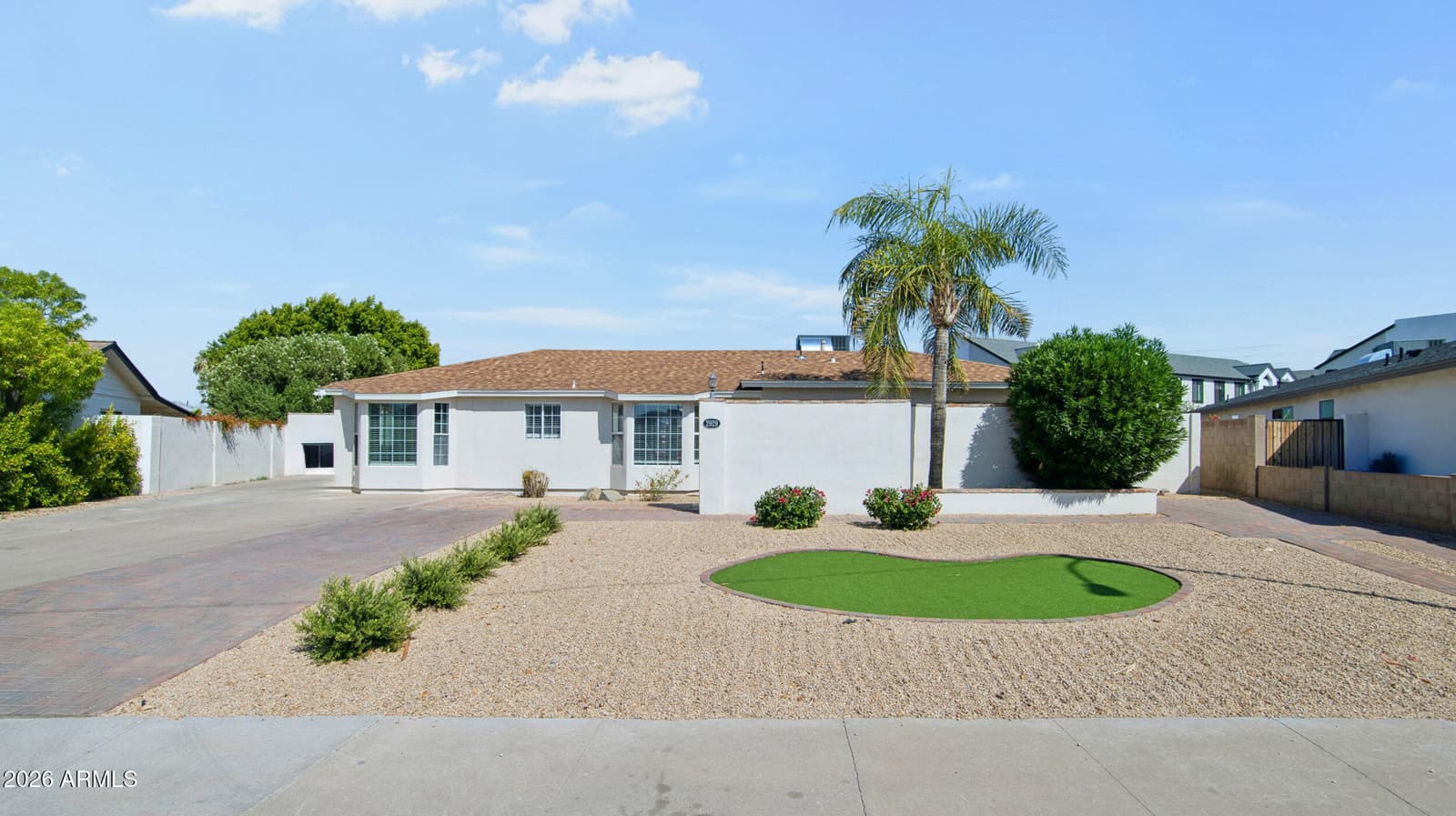 2929 N 55th Place, Phoenix, AZ 85018 — photo 2 of 59