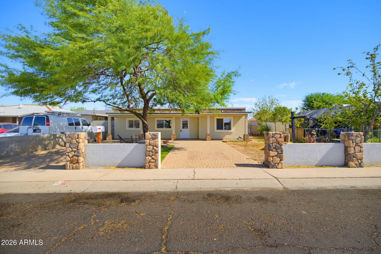 3226 W Taylor Street, Phoenix, AZ 85009 — photo 5 of 51