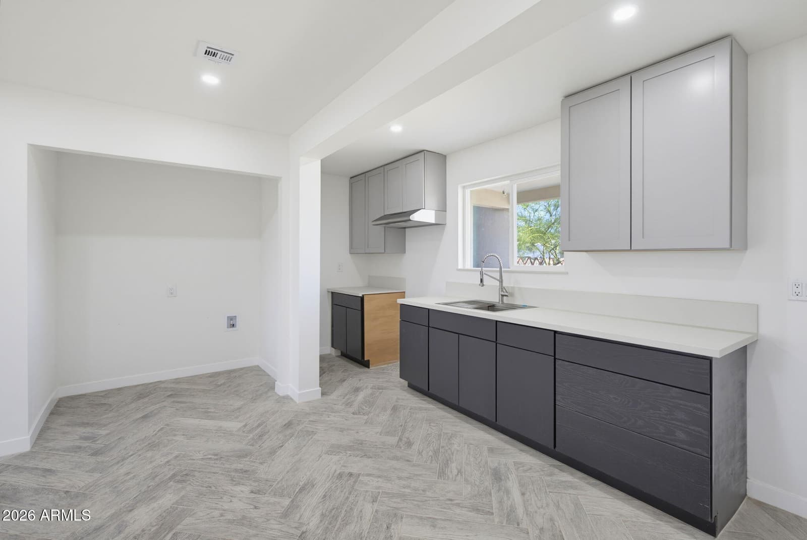 3226 W Taylor Street, Phoenix, AZ 85009 — photo 21 of 51
