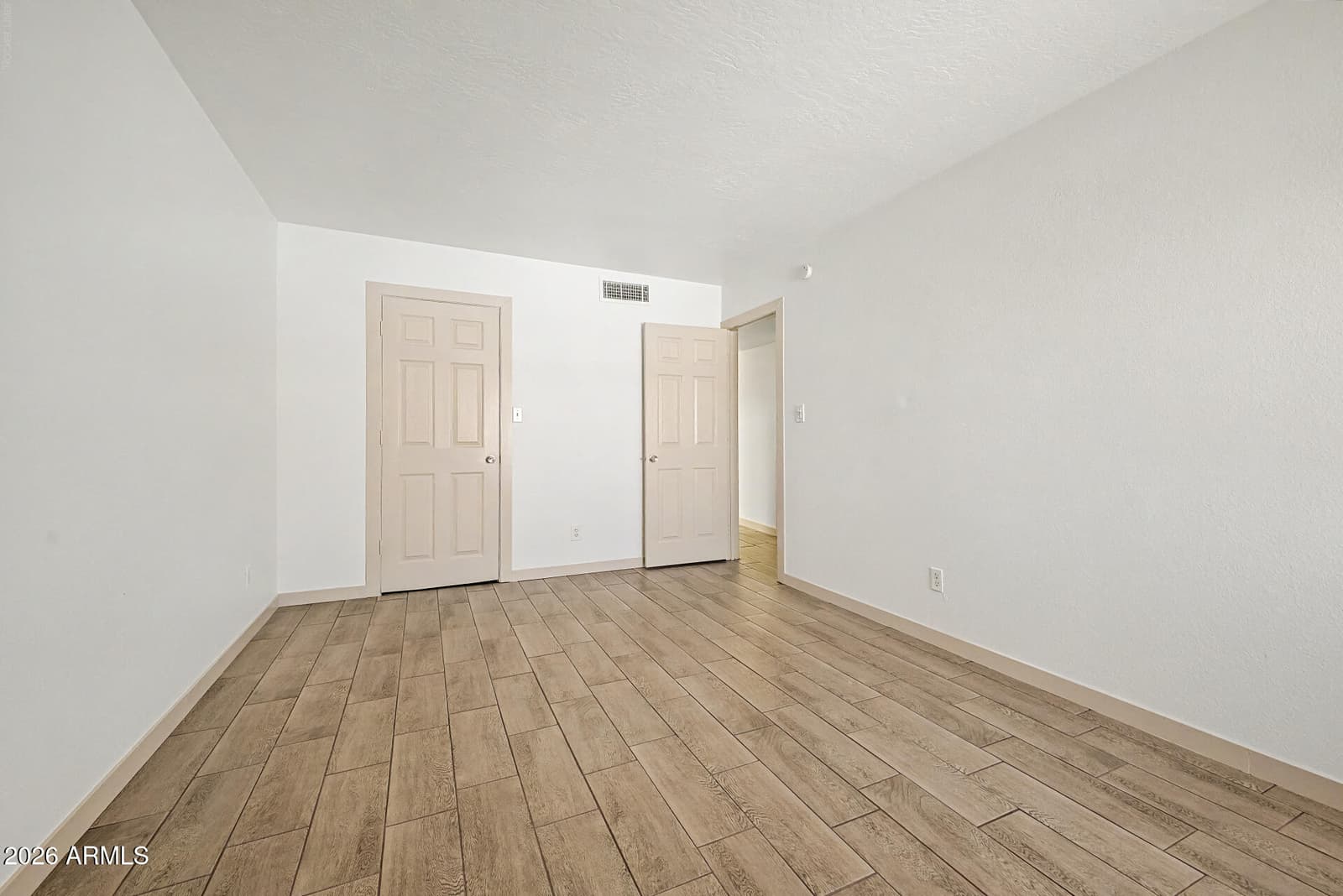 2202 W GLENROSA Avenue 9, Phoenix, AZ 85015 — photo 29 of 37