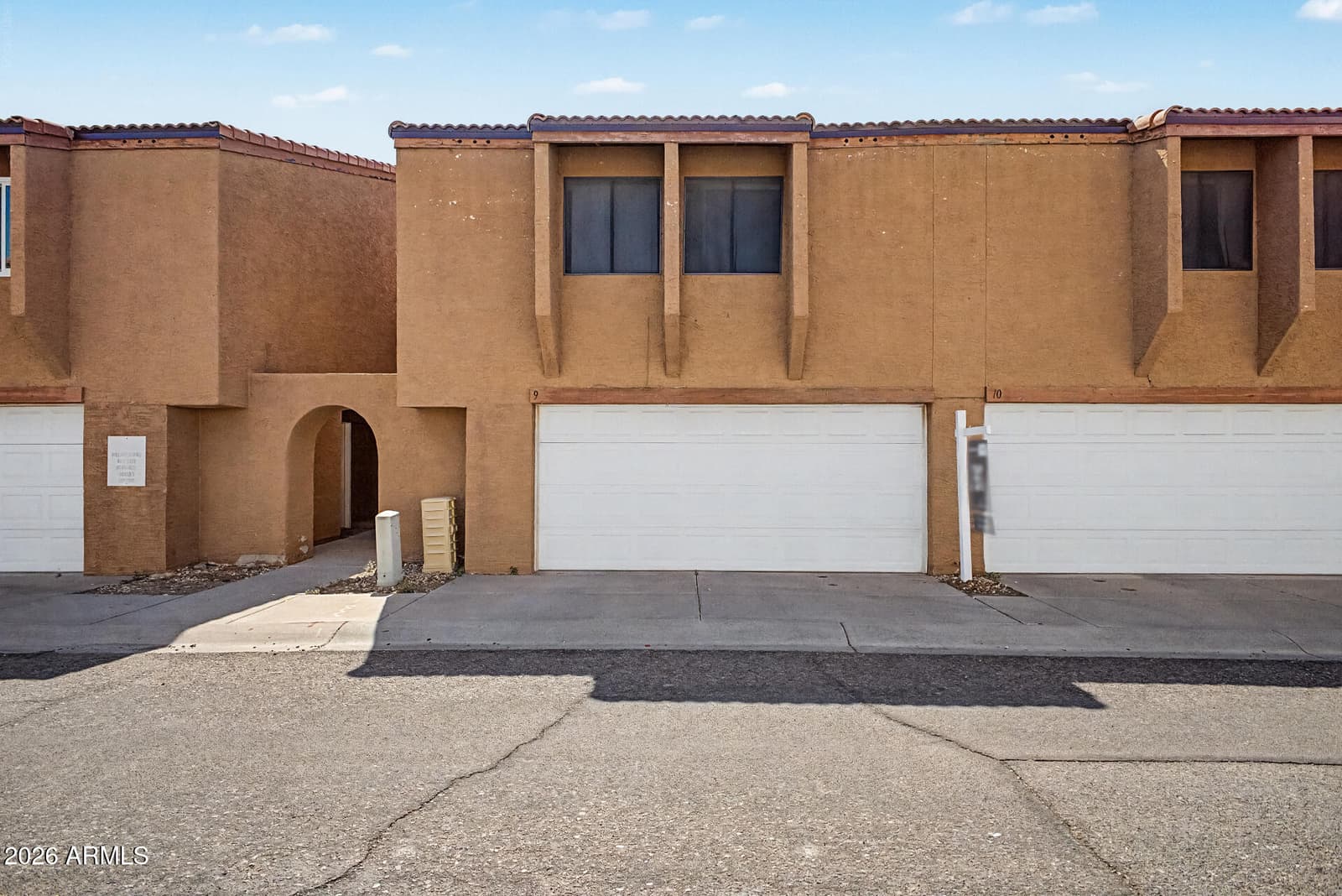 2202 W GLENROSA Avenue 9, Phoenix, AZ 85015 — photo 1 of 37