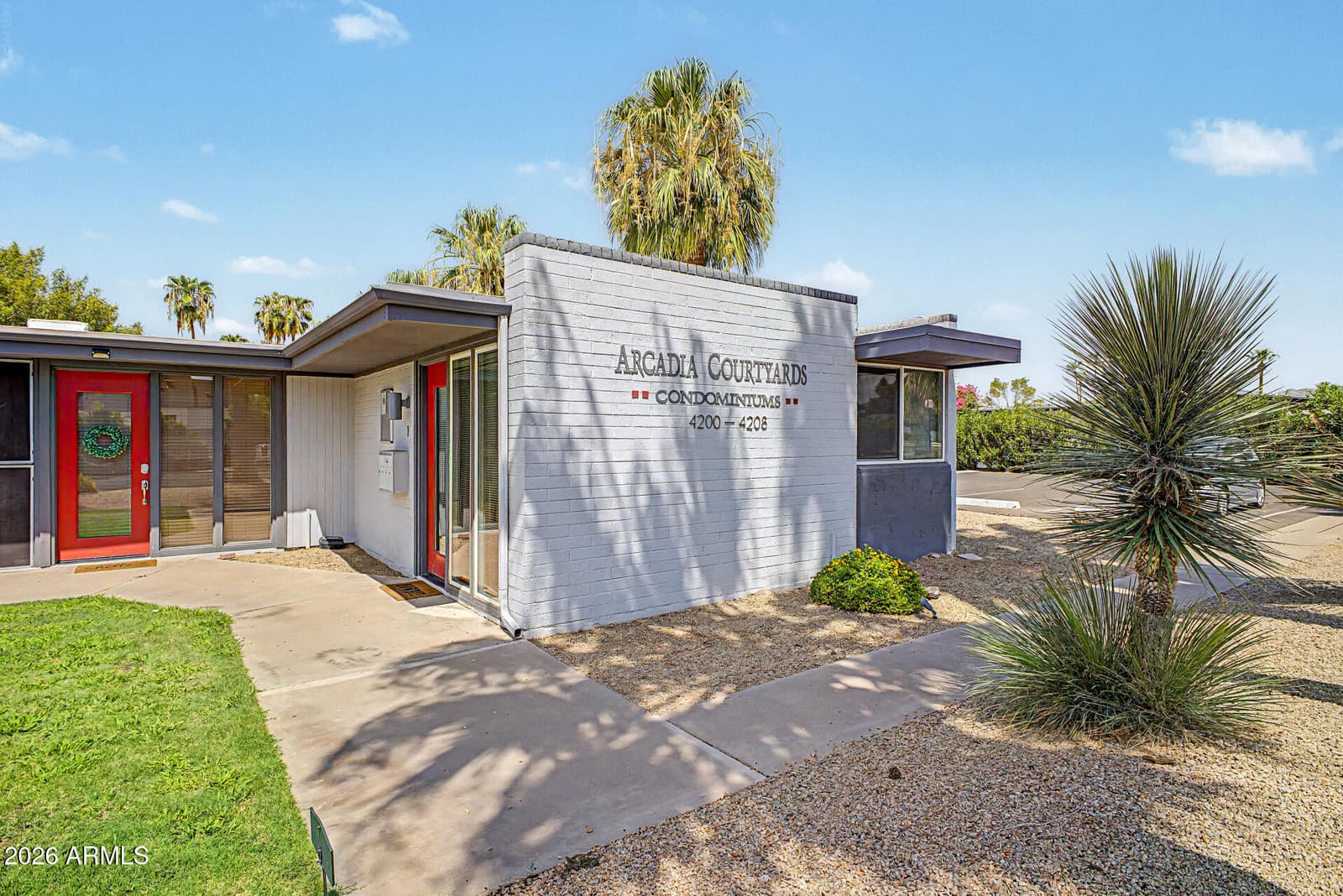 4200 N 38TH Street 1, Phoenix, AZ 85018 — photo 2 of 41