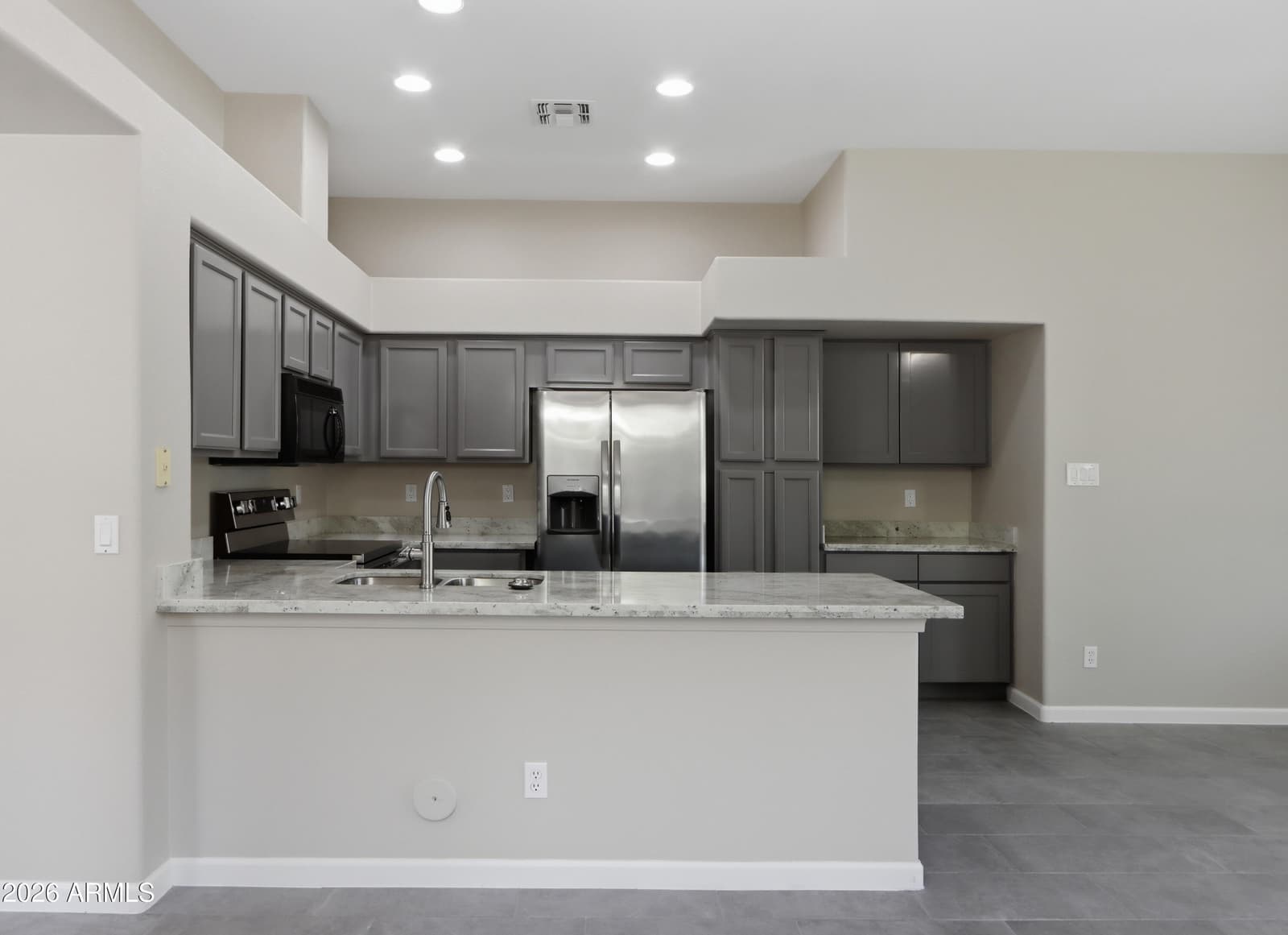 964 W FAIRWAY Drive N, Chandler, AZ 85225 — photo 12 of 53