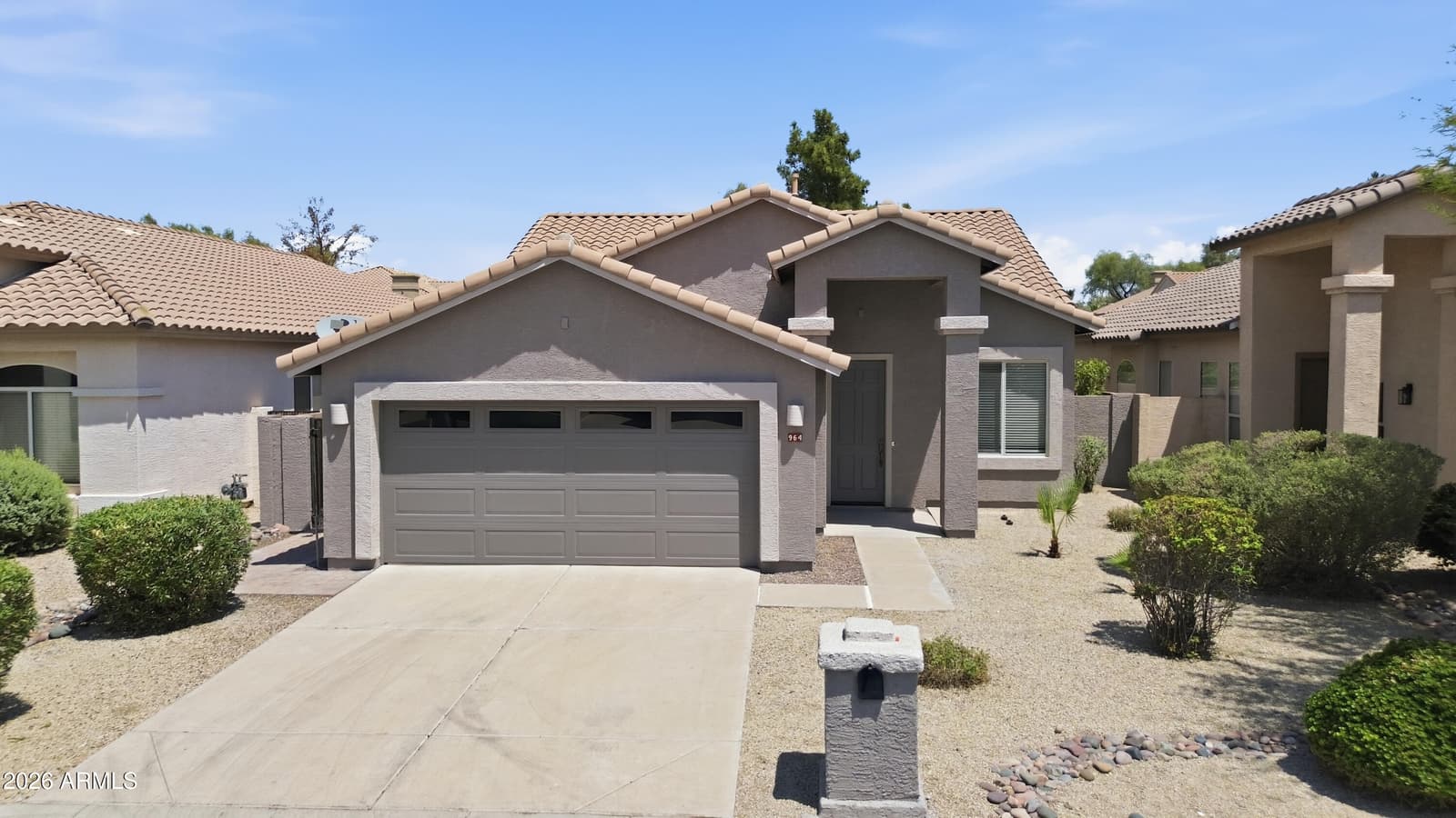 964 W FAIRWAY Drive N, Chandler, AZ 85225 — photo 5 of 53