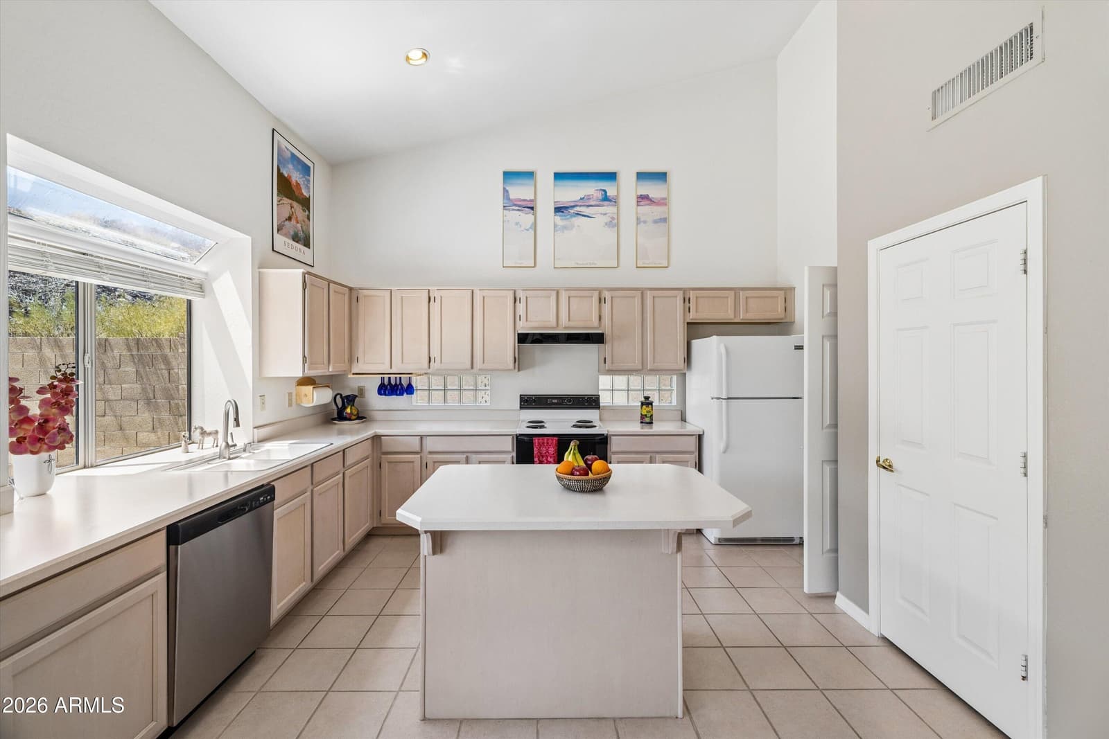 735 E GOLDENROD Street, Phoenix, AZ 85048 — photo 17 of 57