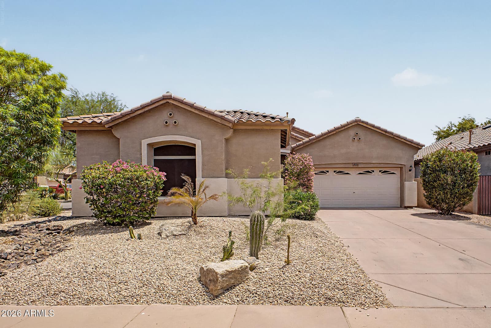 35521 N 30TH Drive, Phoenix, AZ 85086 — photo 2 of 41