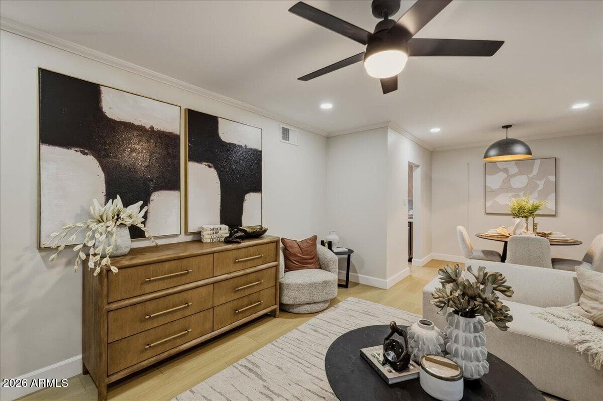 2038 E Cheery Lynne Road, Phoenix, AZ 85016 — photo 12 of 37