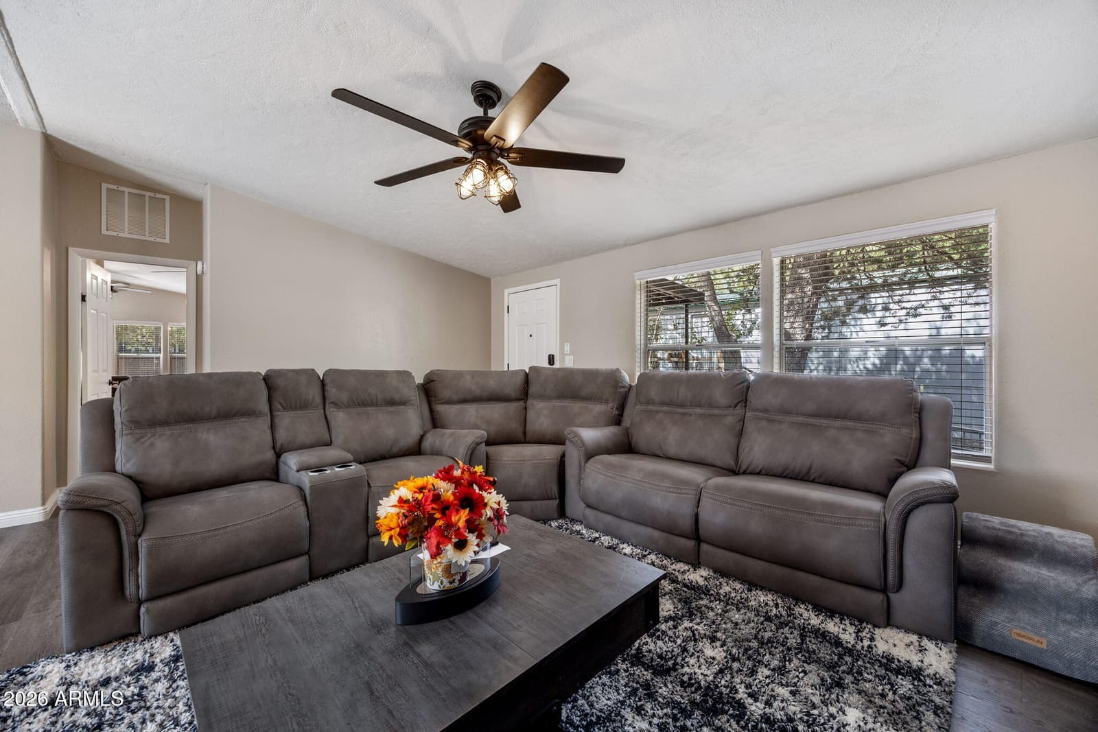 2937 W WHIPPLE, Show Low, AZ 85901 — photo 4 of 32