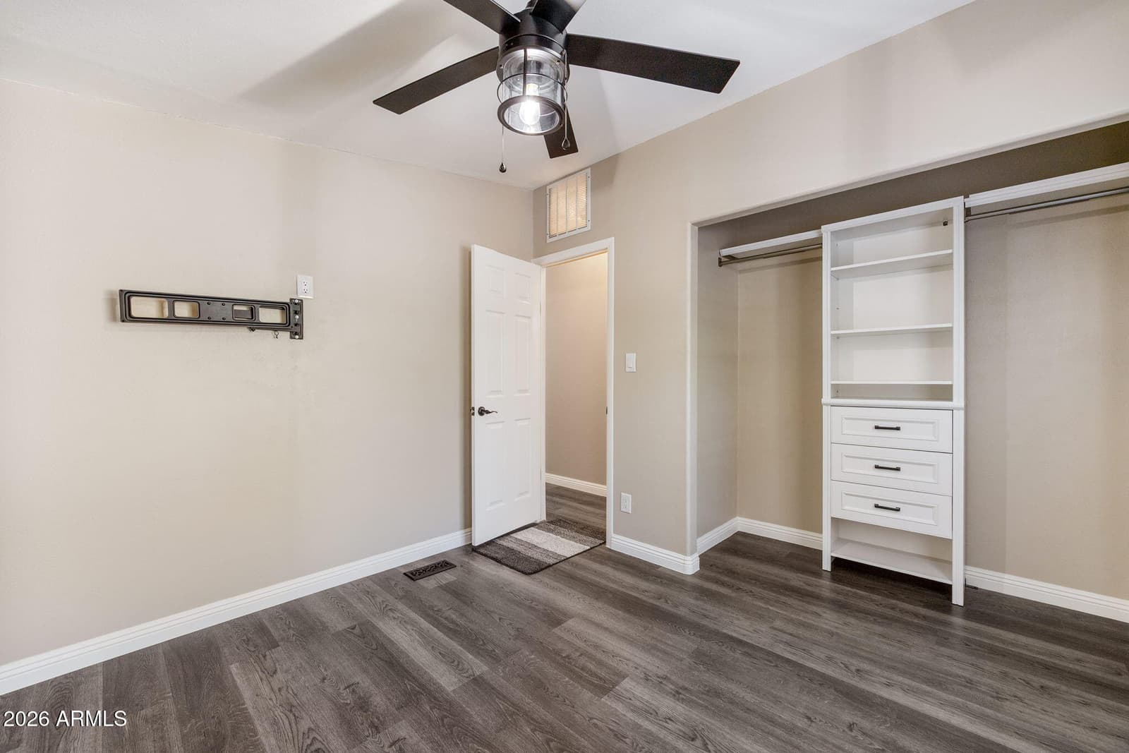 2937 W WHIPPLE, Show Low, AZ 85901 — photo 18 of 32