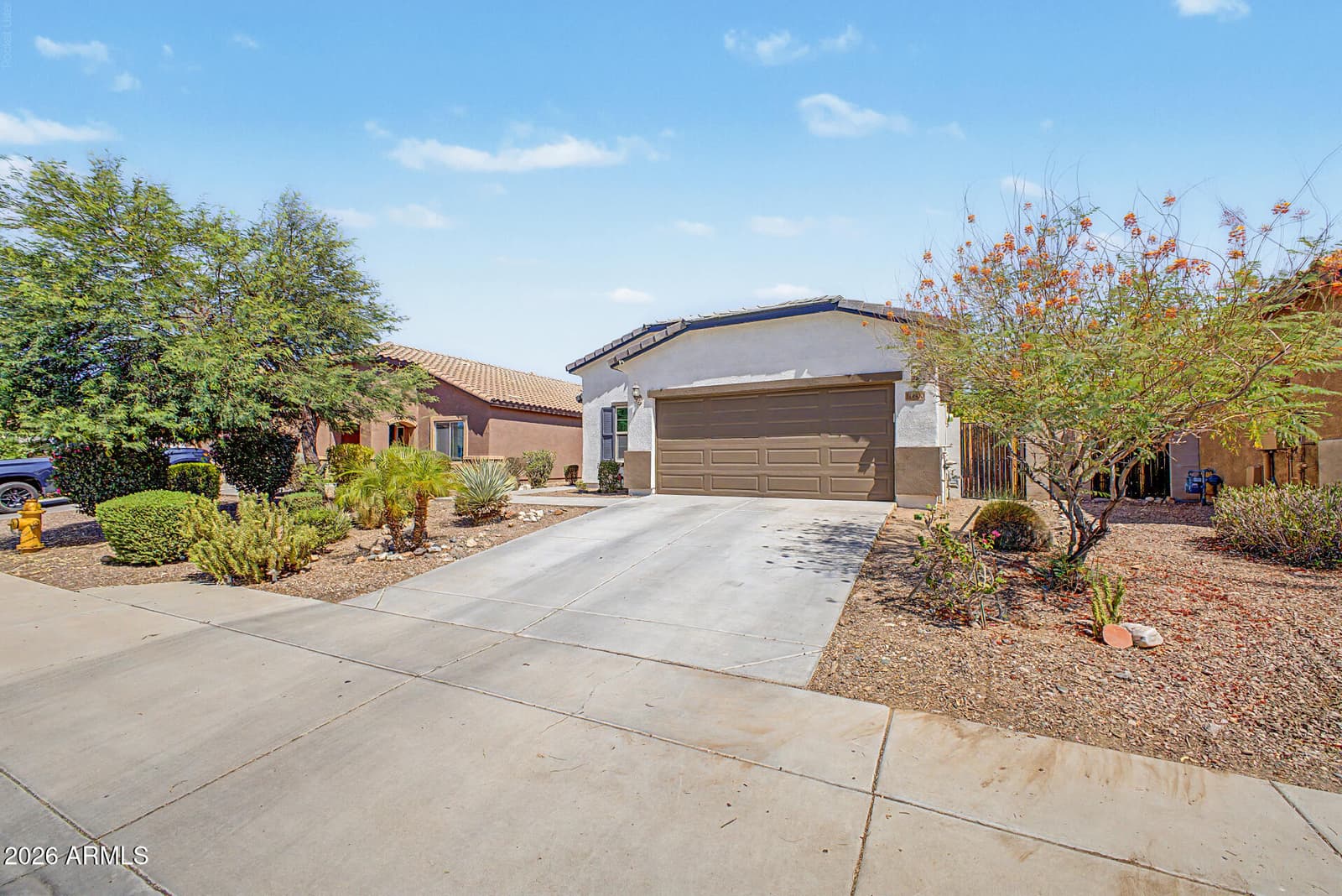 10800 W COTTONTAIL Lane, Peoria, AZ 85383 — photo 4 of 34