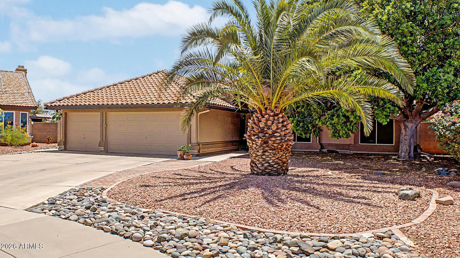 20439 N 110th Avenue, Sun City, AZ 85373 — photo 6 of 39