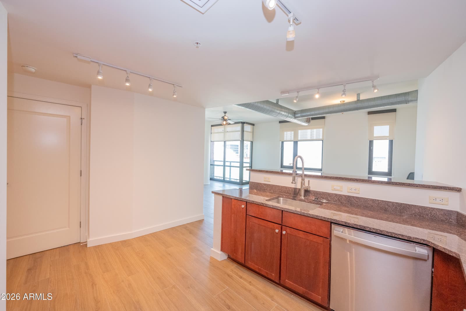 310 S 4TH Street 805, Phoenix, AZ 85004 — photo 11 of 69