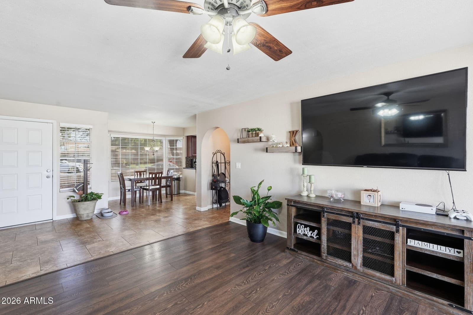 6526 W MESCAL Street, Glendale, AZ 85304 — photo 9 of 35
