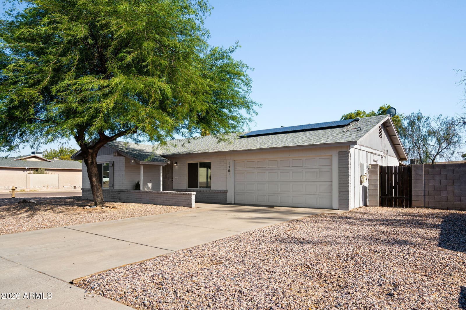 1301 W KERRY Lane, Phoenix, AZ 85027 — photo 8 of 45
