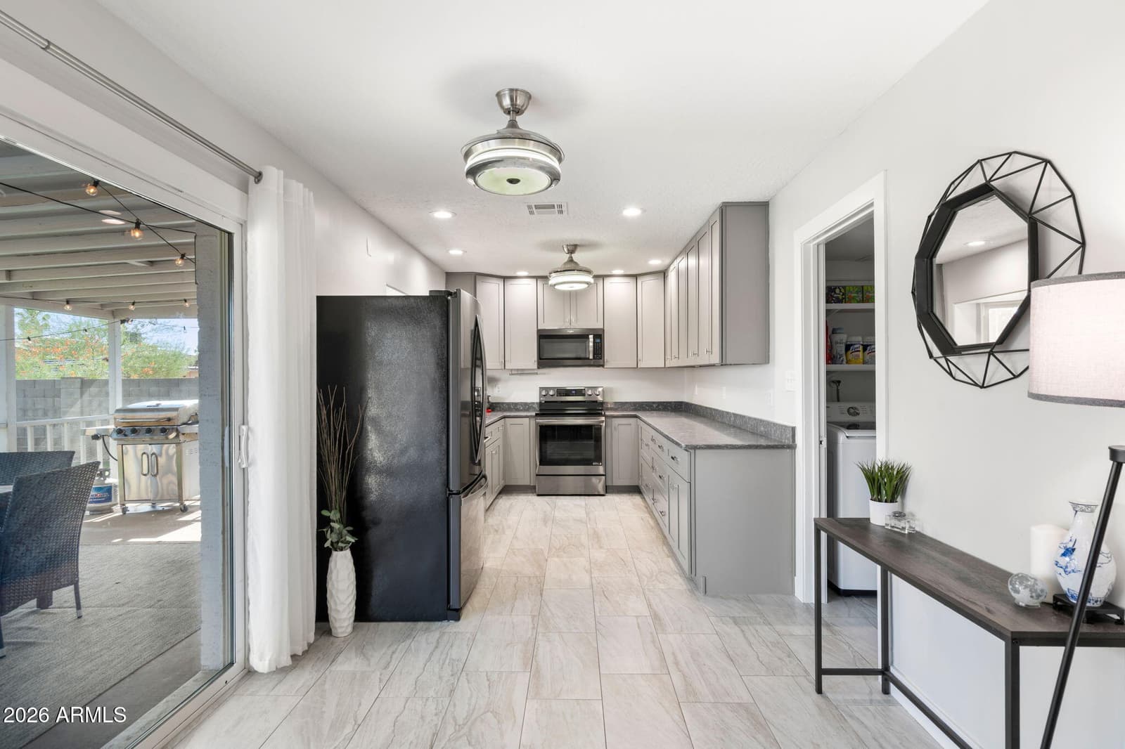 1301 W KERRY Lane, Phoenix, AZ 85027 — photo 4 of 45