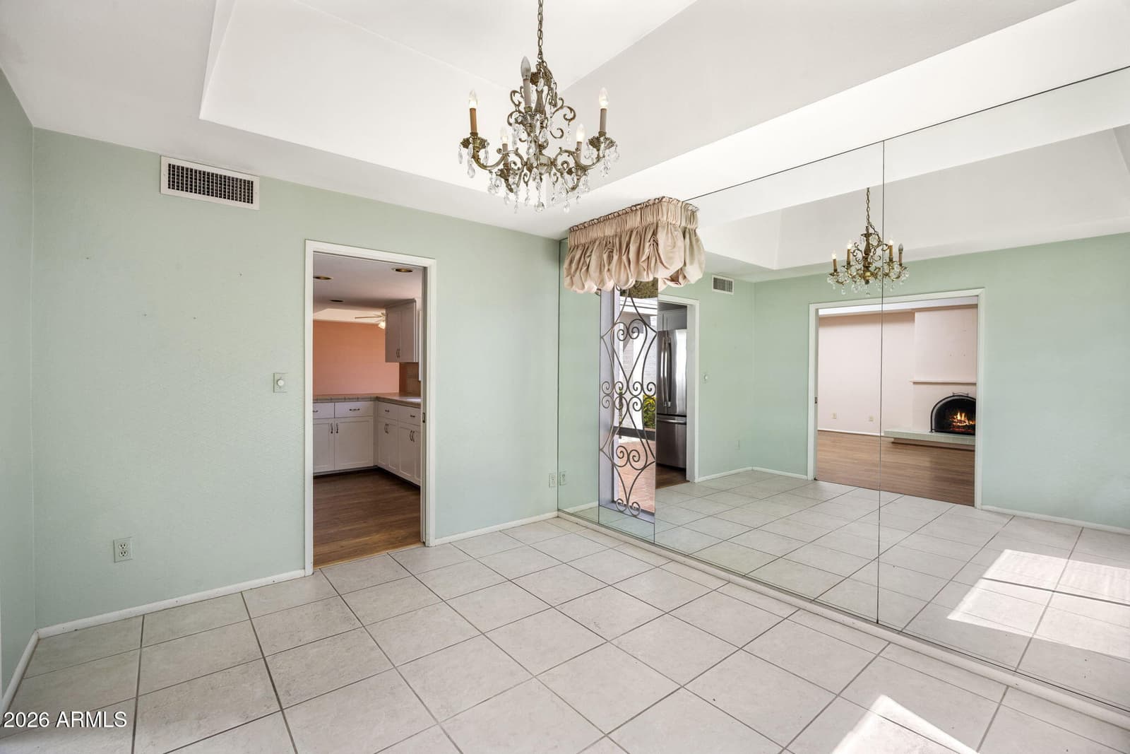 13827 N MEDINAN Drive, Phoenix, AZ 85022 — photo 12 of 37