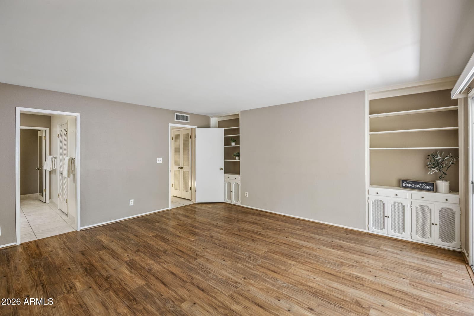 13827 N MEDINAN Drive, Phoenix, AZ 85022 — photo 15 of 37