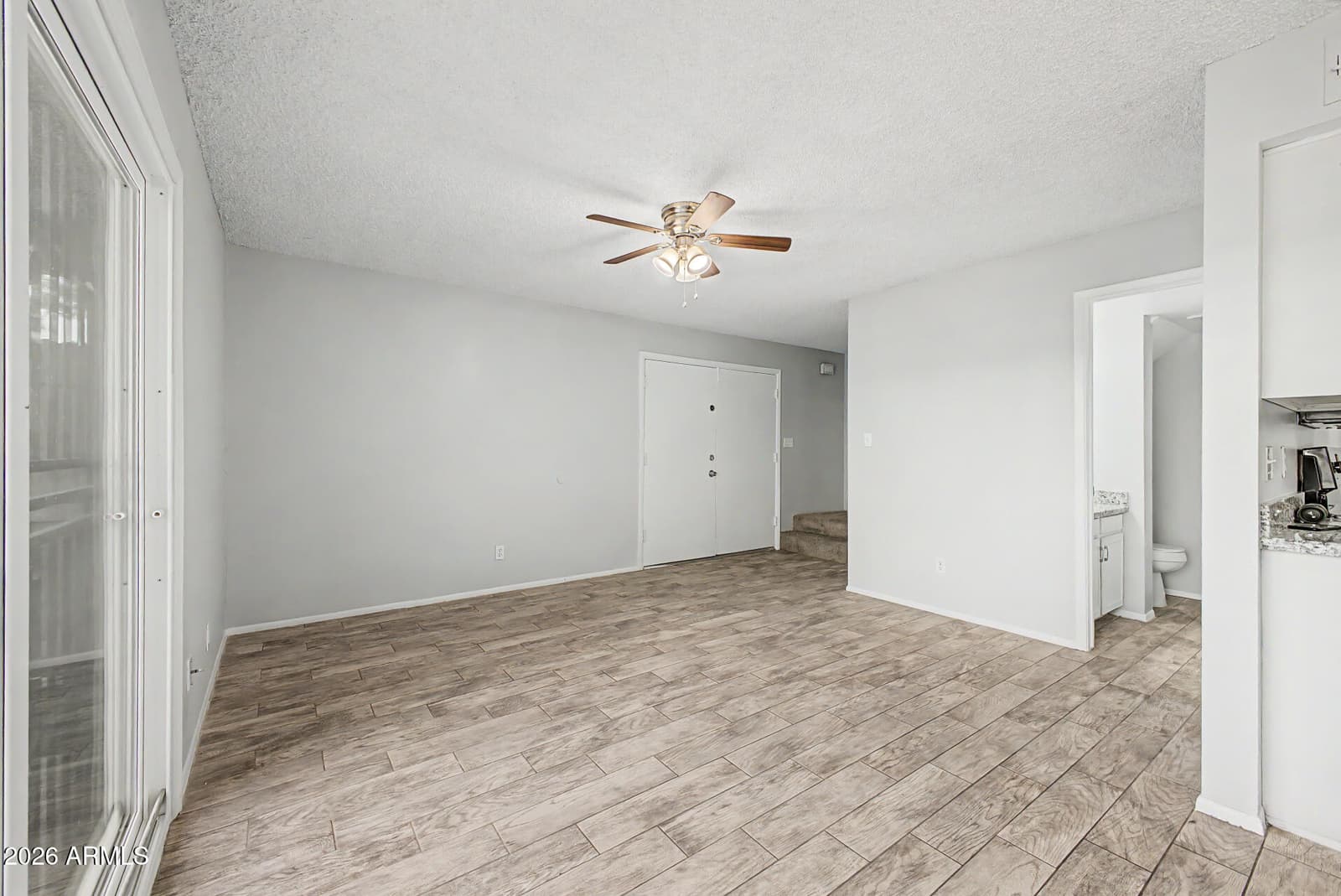 6060 W GOLDEN Lane, Glendale, AZ 85302 — photo 6 of 24