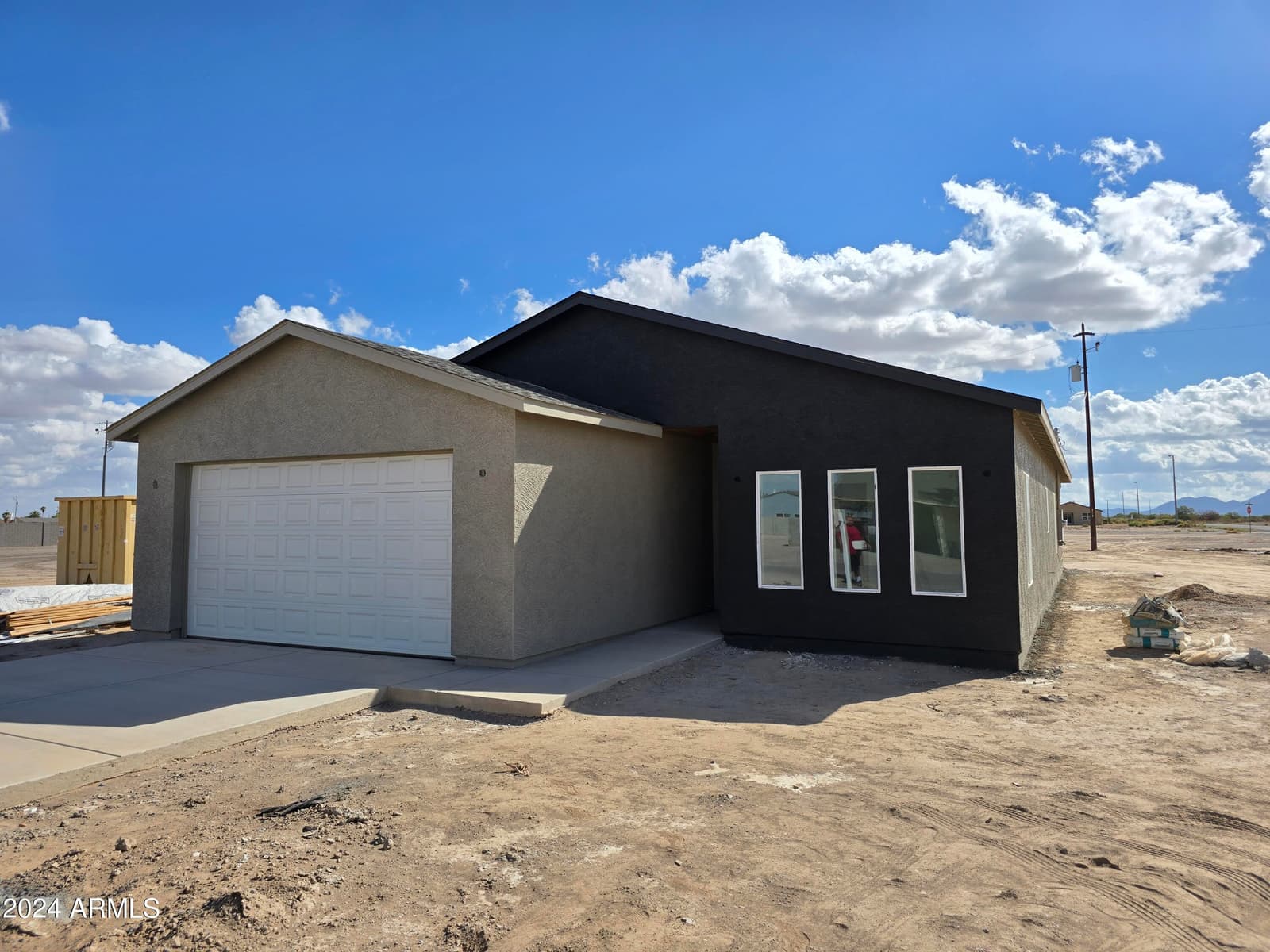 3505 N ALGODON Drive, Eloy, AZ 85131 — photo 1 of 37