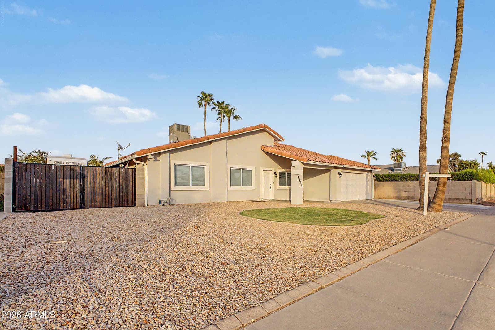 1435 N TAMARISK Drive, Chandler, AZ 85224 — photo 3 of 51