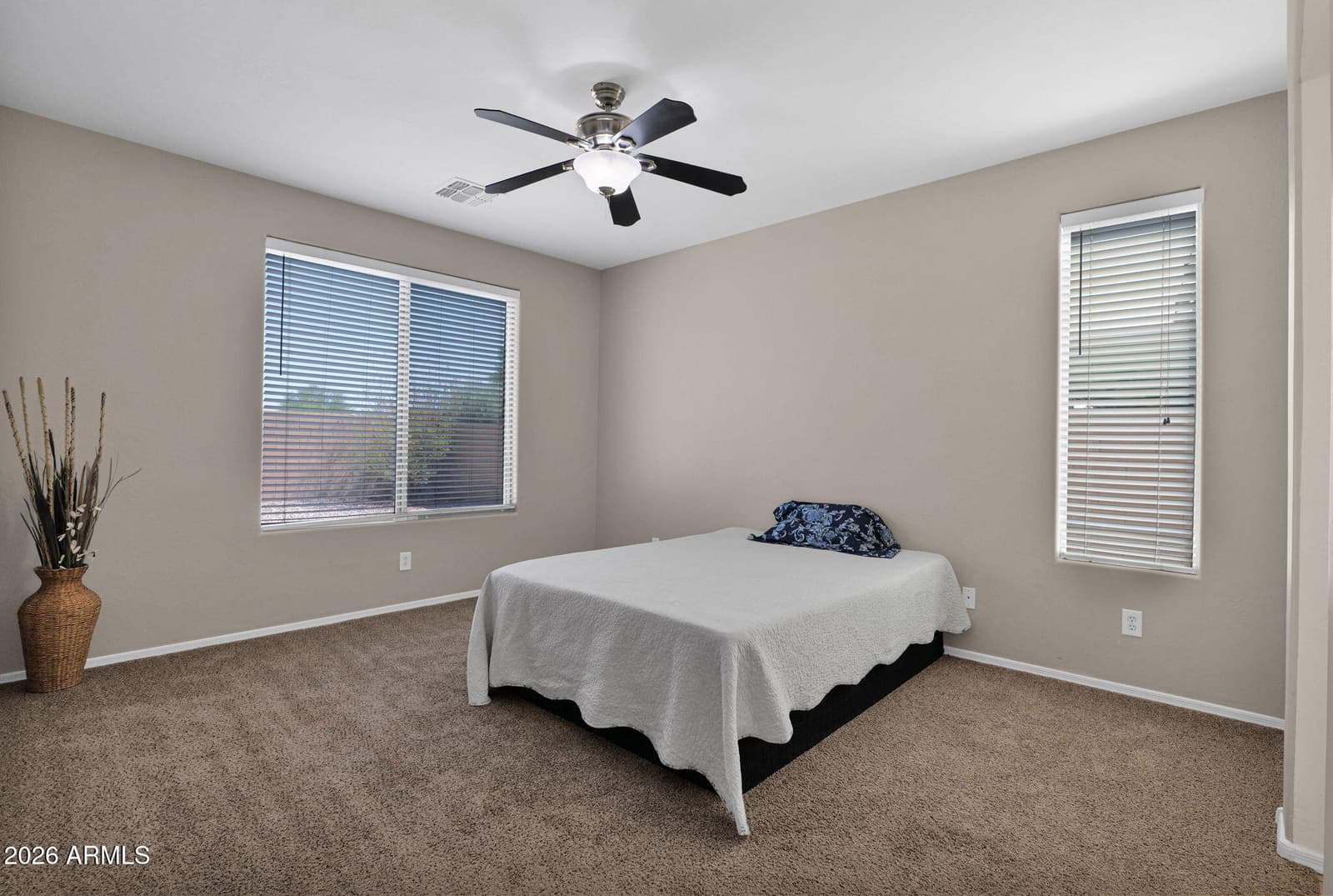 3570 E COCONINO Way, Gilbert, AZ 85298 — photo 13 of 40
