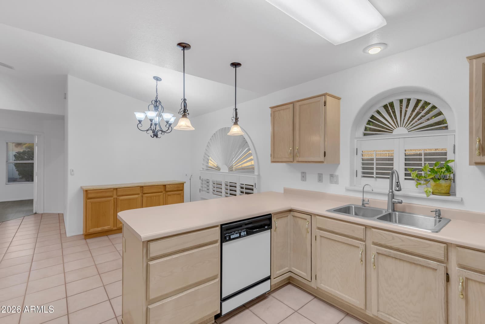 1517 S ASH Drive, Chandler, AZ 85286 — photo 33 of 77