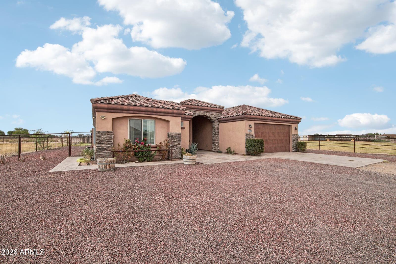 439 S DAVID Circle, Casa Grande, AZ 85194 — photo 4 of 51