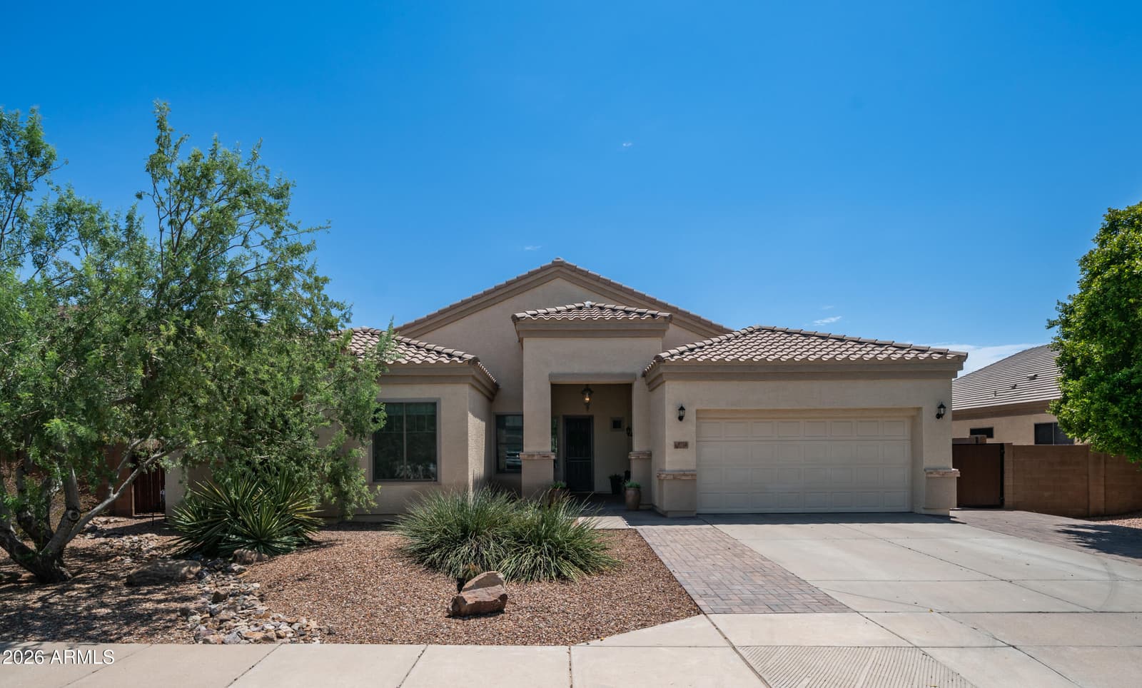 8723 E HILLVIEW Street, Mesa, AZ 85207 — photo 3 of 42
