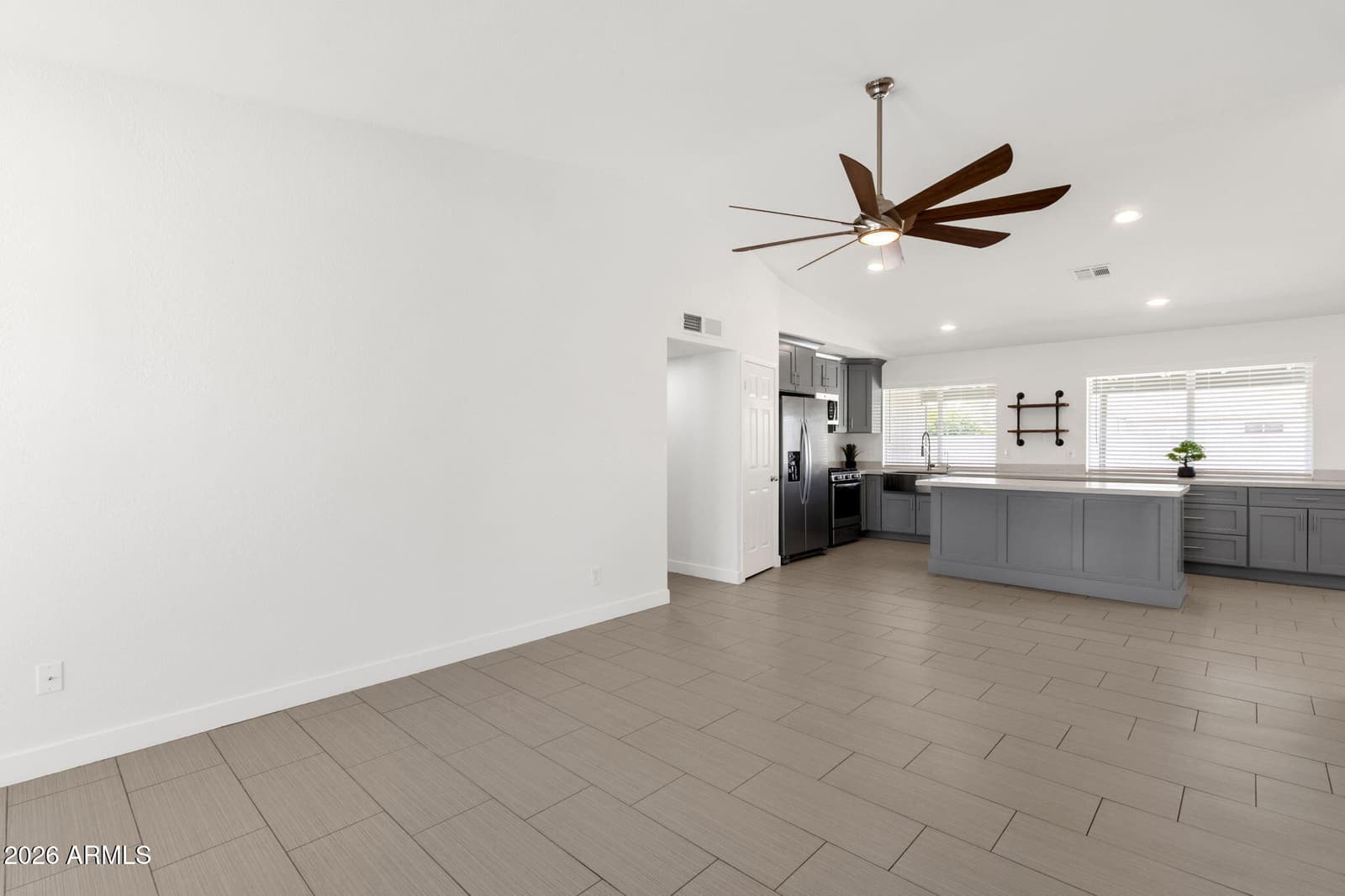 8837 W COOLIDGE Street, Phoenix, AZ 85037 — photo 8 of 36