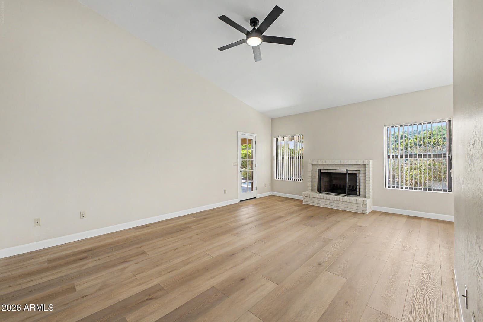 1933 E BUENA VISTA Drive, Tempe, AZ 85284 — photo 10 of 32
