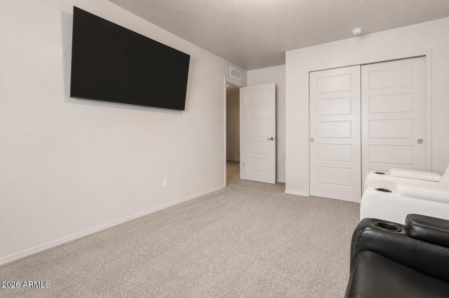 1135 MARCHBANKS Drive, Sierra Vista, AZ 85635 — photo 15 of 36