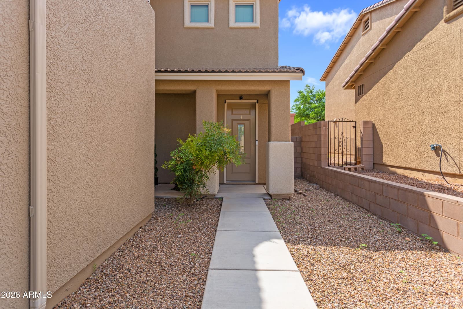 1135 MARCHBANKS Drive, Sierra Vista, AZ 85635 — photo 4 of 36