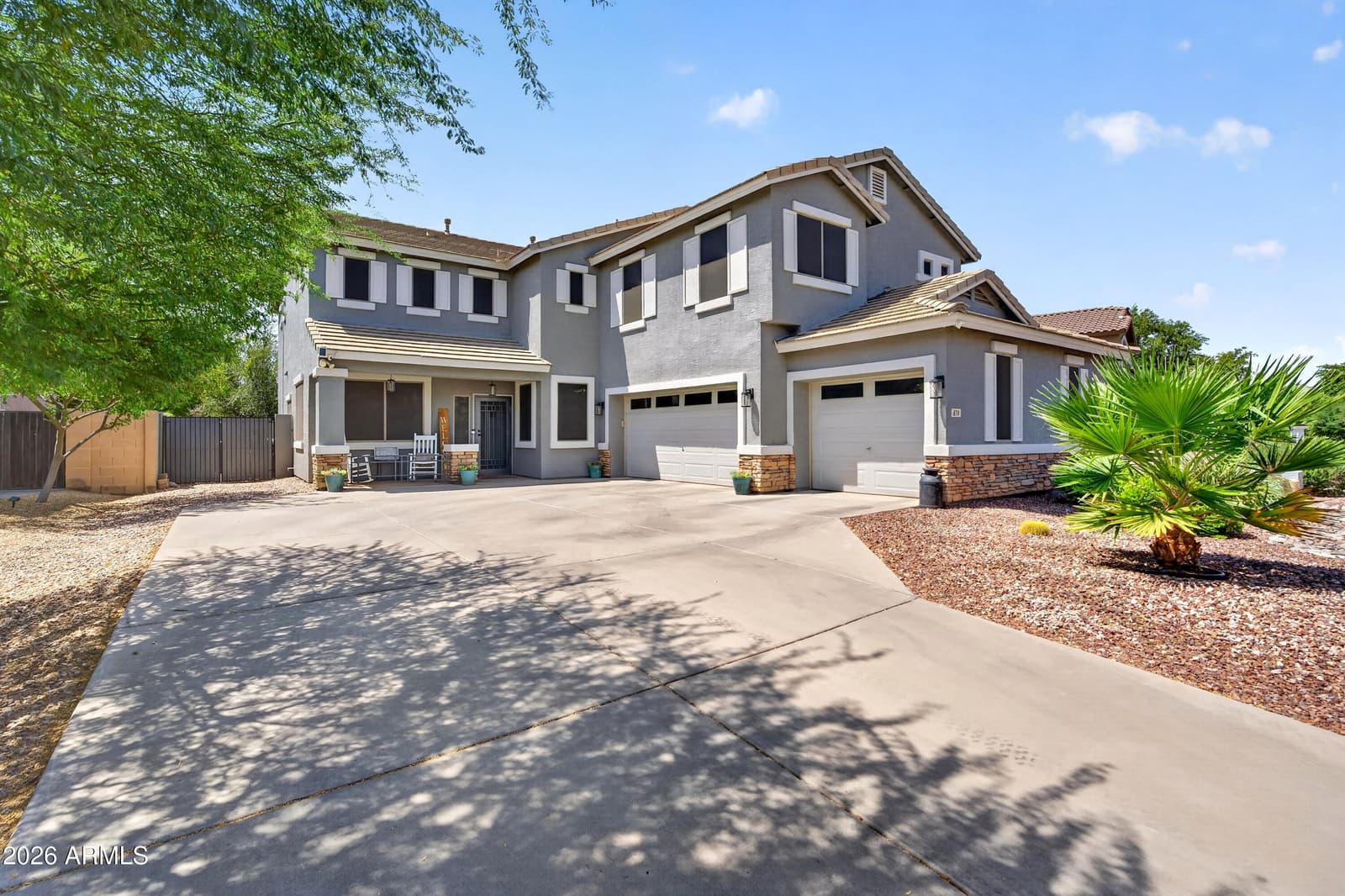 879 W HOLSTEIN Trail, San Tan Valley, AZ 85143 — photo 1 of 49