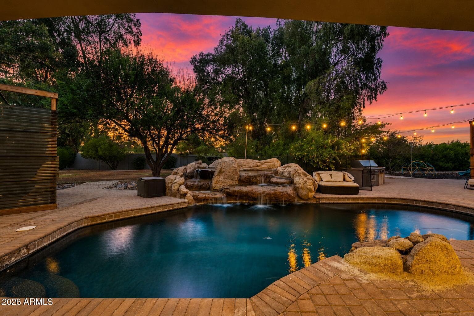 7240 E SWEETWATER Avenue, Scottsdale, AZ 85260 — photo 3 of 38