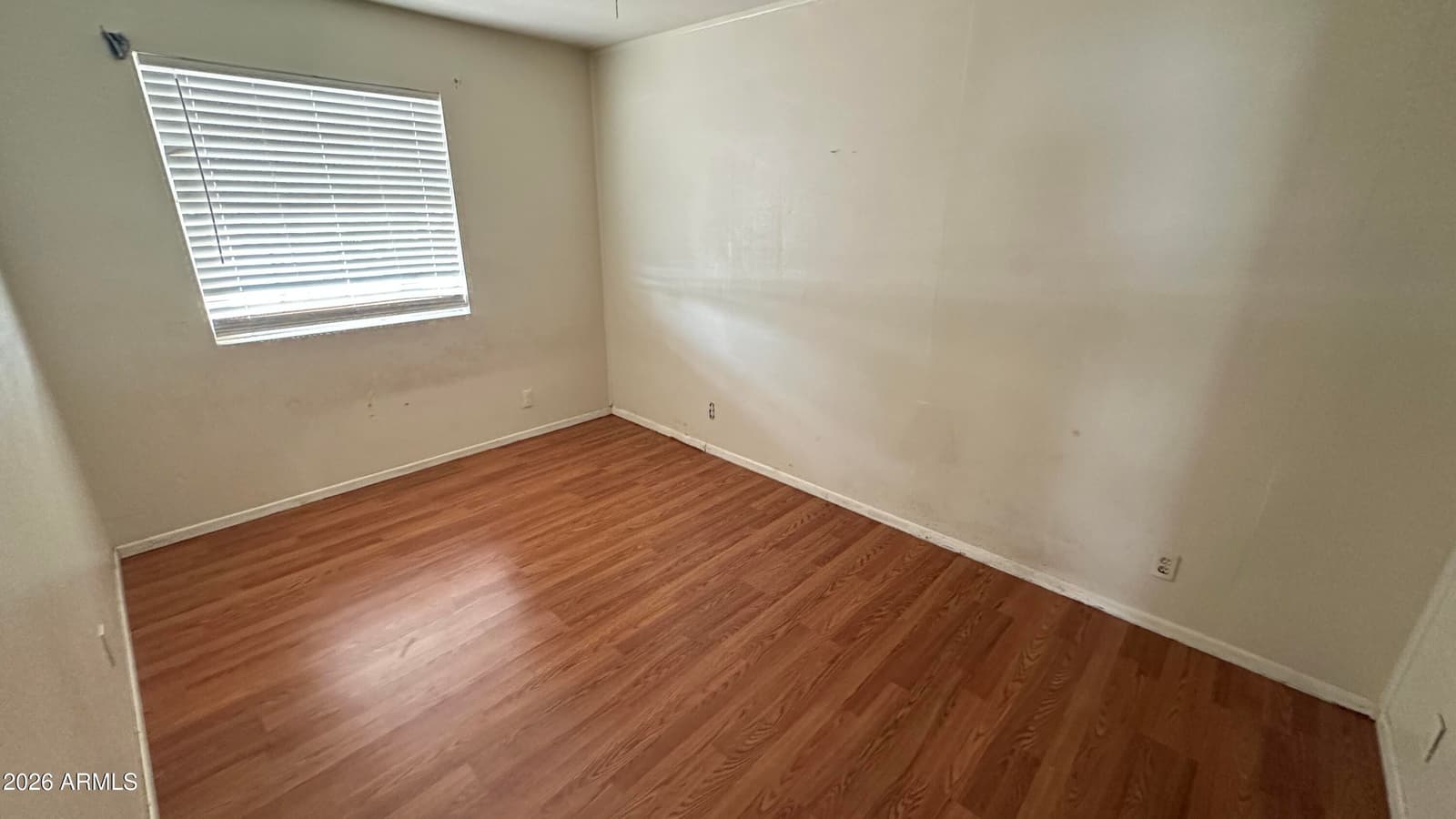 7230 N 37TH Avenue, Phoenix, AZ 85051 — photo 7 of 16