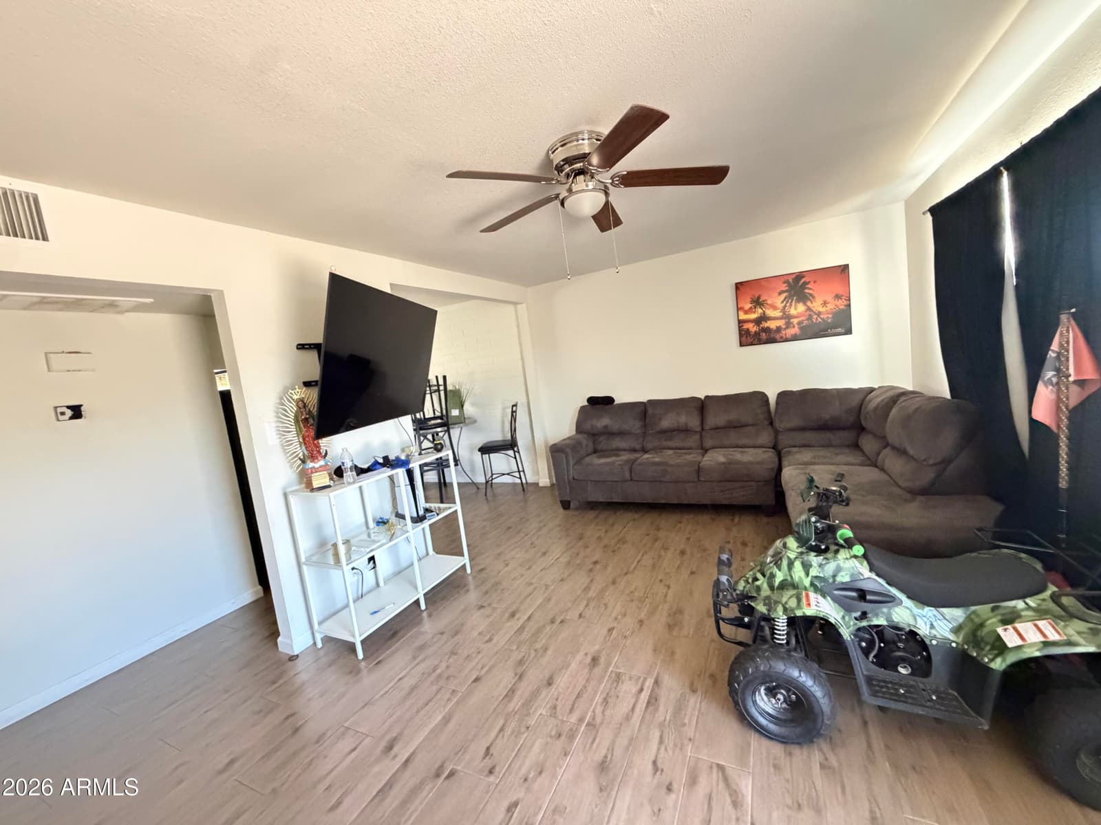 127 W CALDWELL Street, Phoenix, AZ 85041 — photo 2 of 15