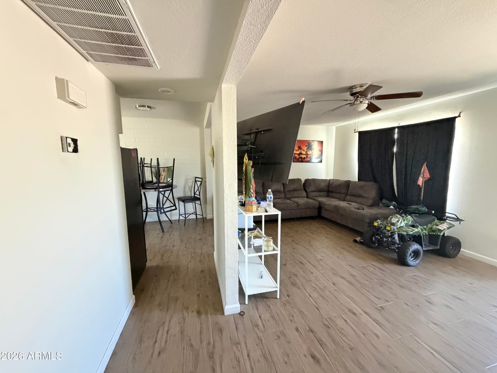 127 W CALDWELL Street, Phoenix, AZ 85041 — photo 3 of 15