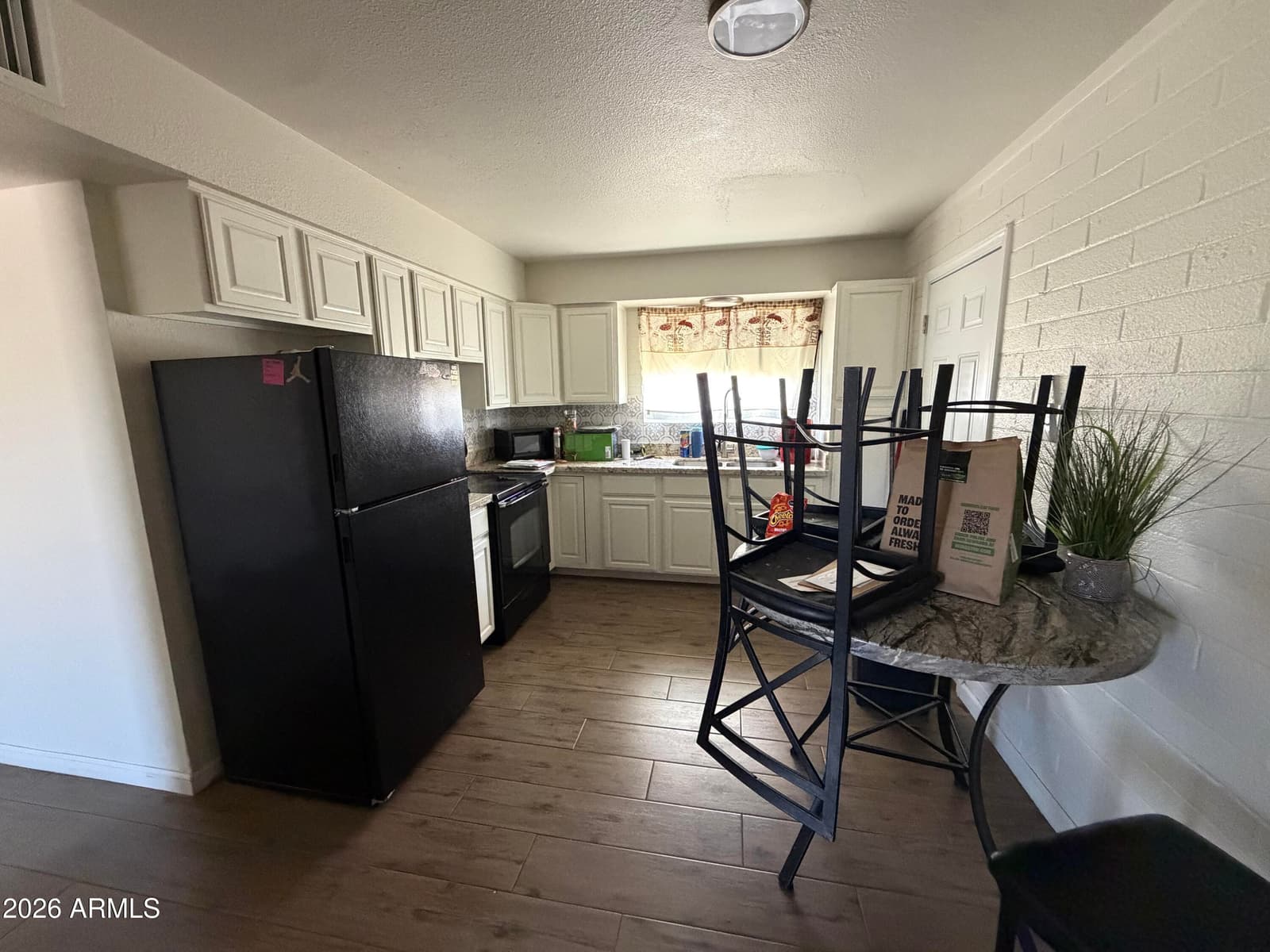 127 W CALDWELL Street, Phoenix, AZ 85041 — photo 4 of 15
