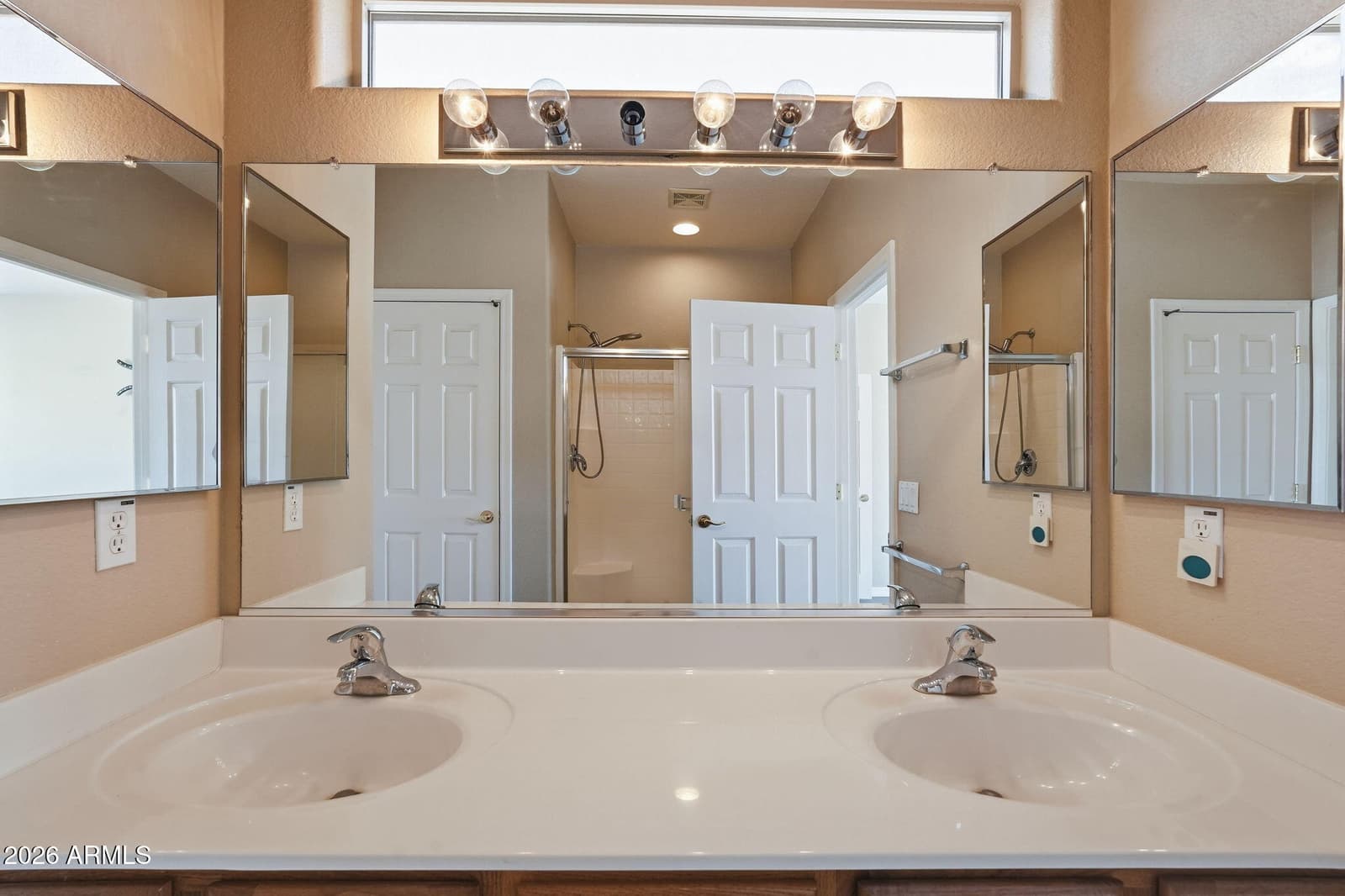 3220 E GLENEAGLE Drive, Chandler, AZ 85249 — photo 22 of 53