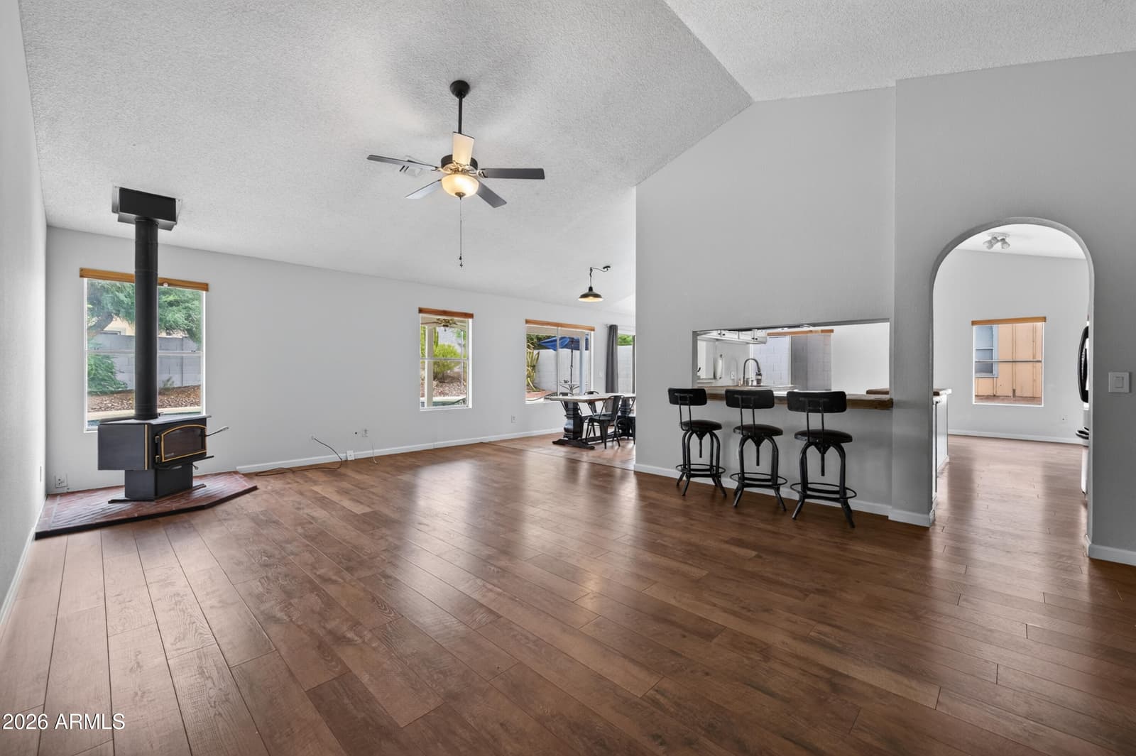 10002 S 47TH Place, Phoenix, AZ 85044 — photo 4 of 31